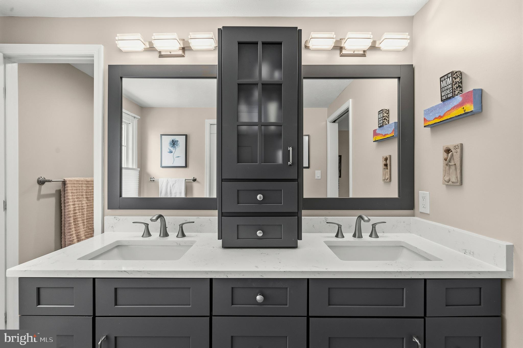 LONGWOOD KNOLLS - Residential
