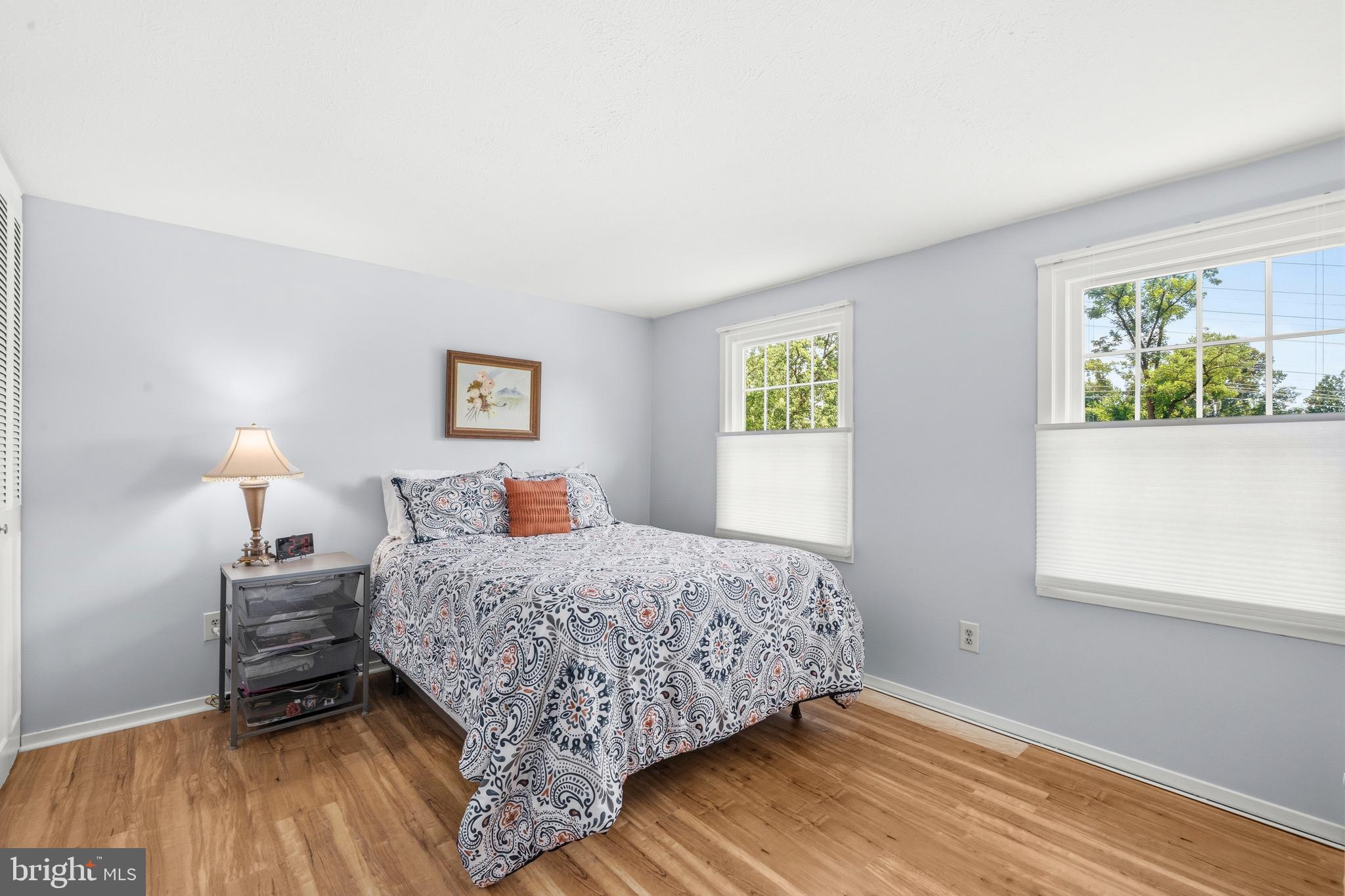 LONGWOOD KNOLLS - Residential