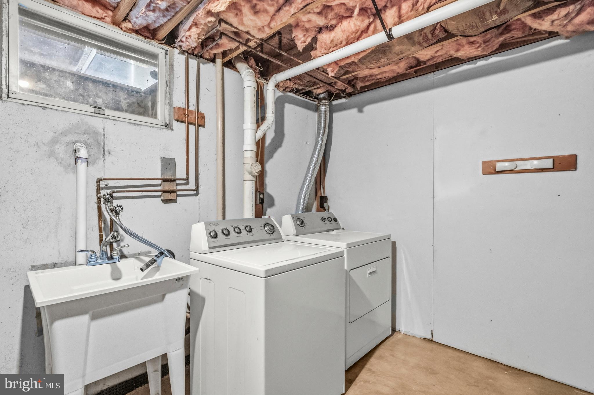 LONGWOOD KNOLLS - Residential