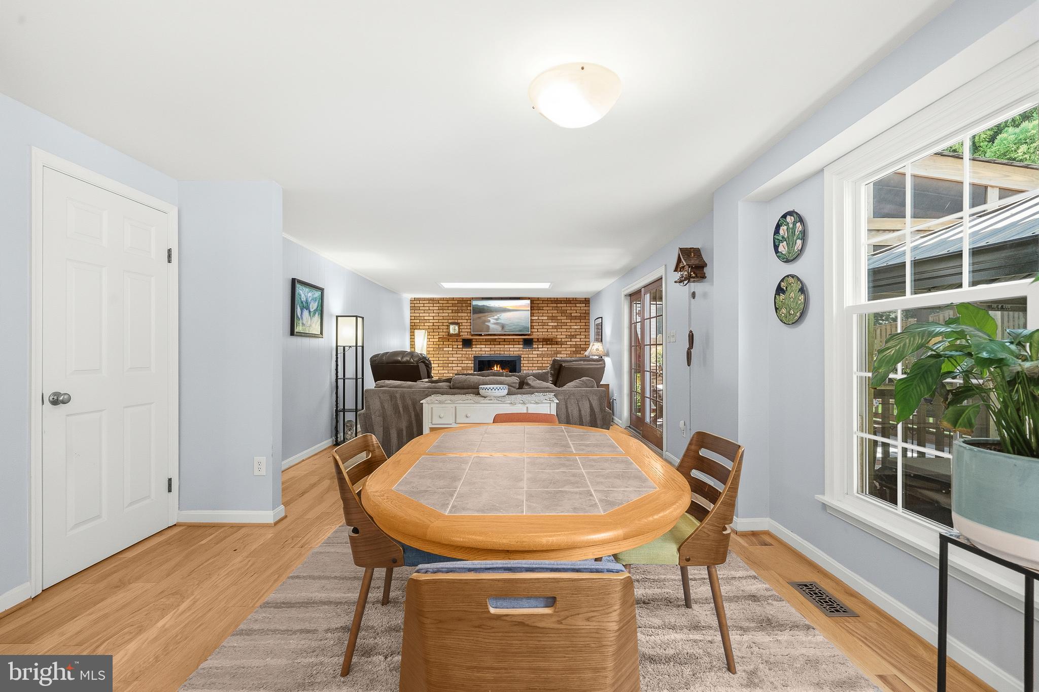 LONGWOOD KNOLLS - Residential