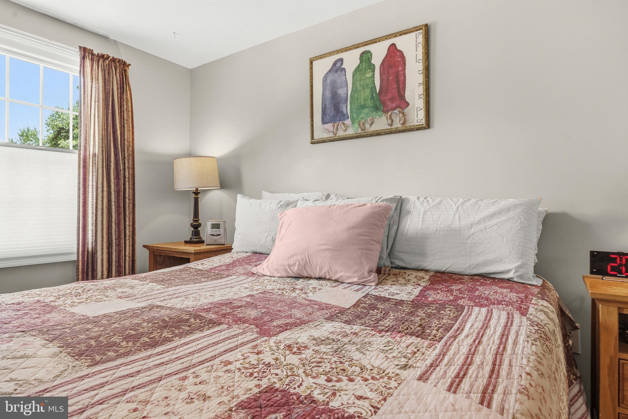 LONGWOOD KNOLLS - Residential