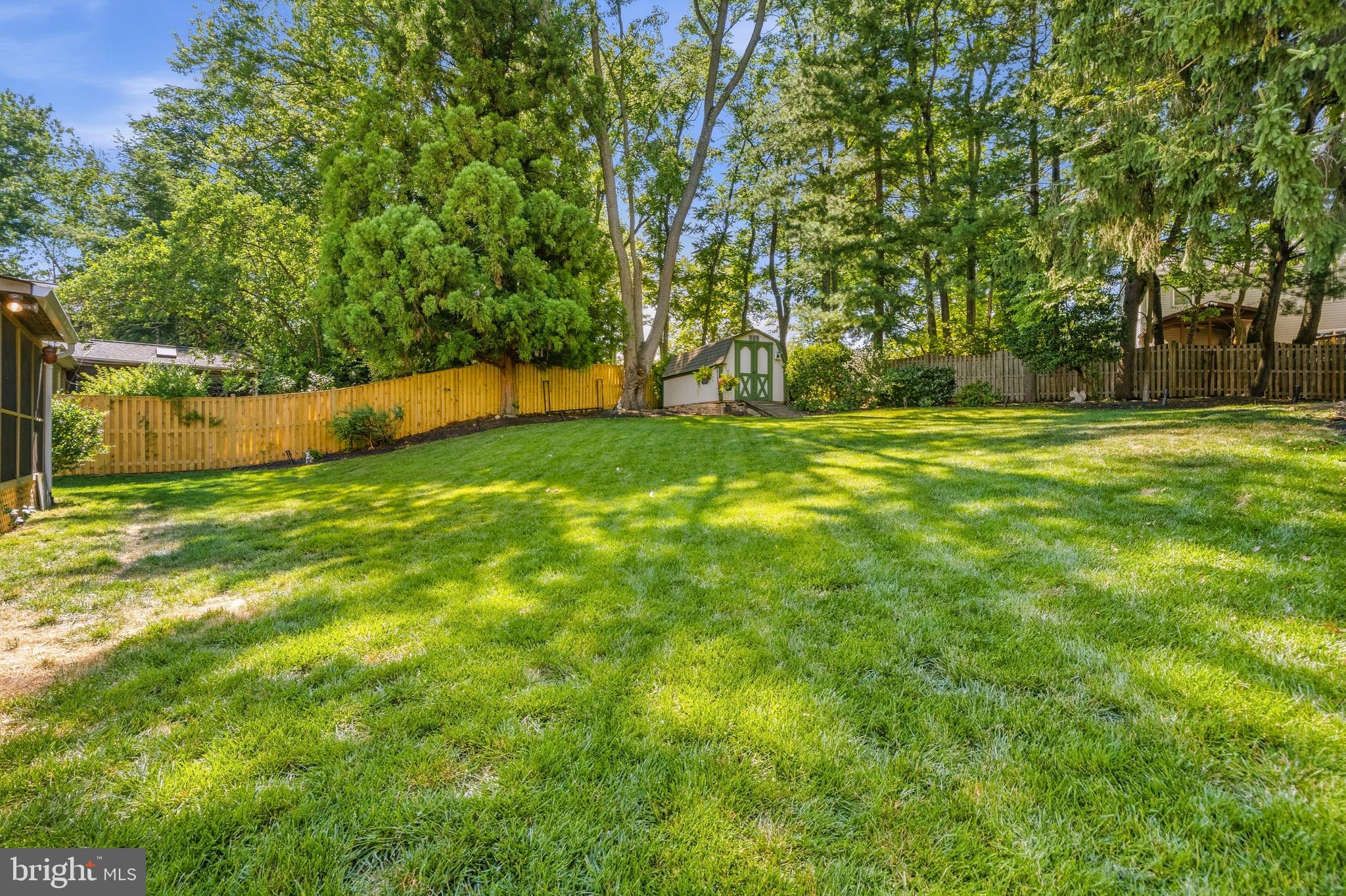 LONGWOOD KNOLLS - Residential