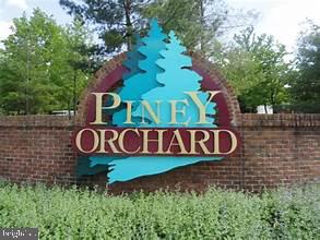PINEY ORCHARD - Residential
