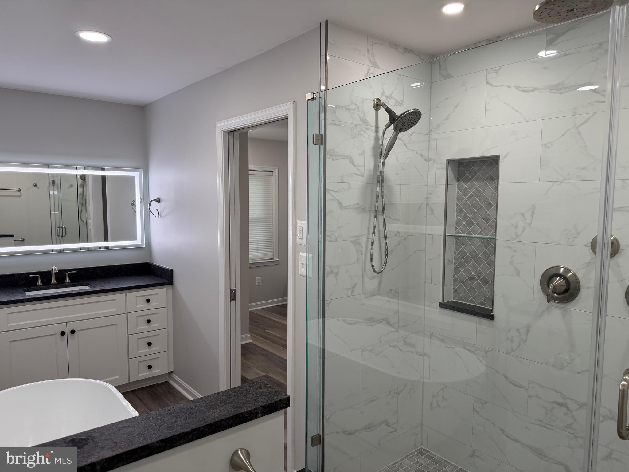 WARRENTON LAKES - Residential
