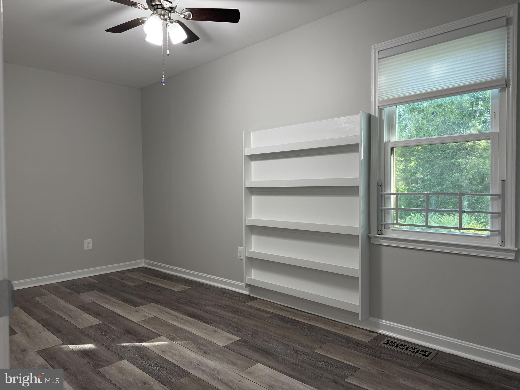 WARRENTON LAKES - Residential