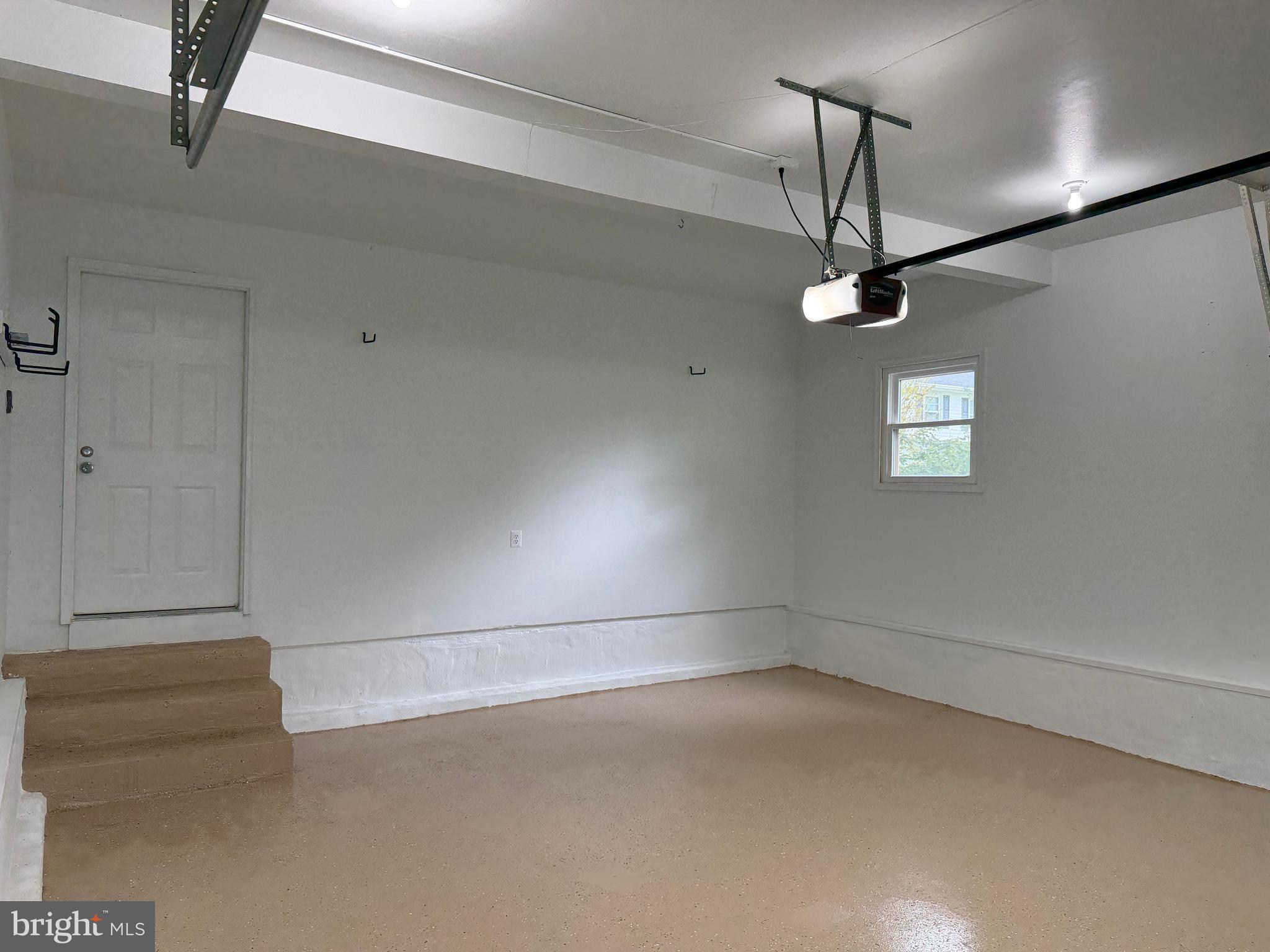 WARRENTON LAKES - Residential