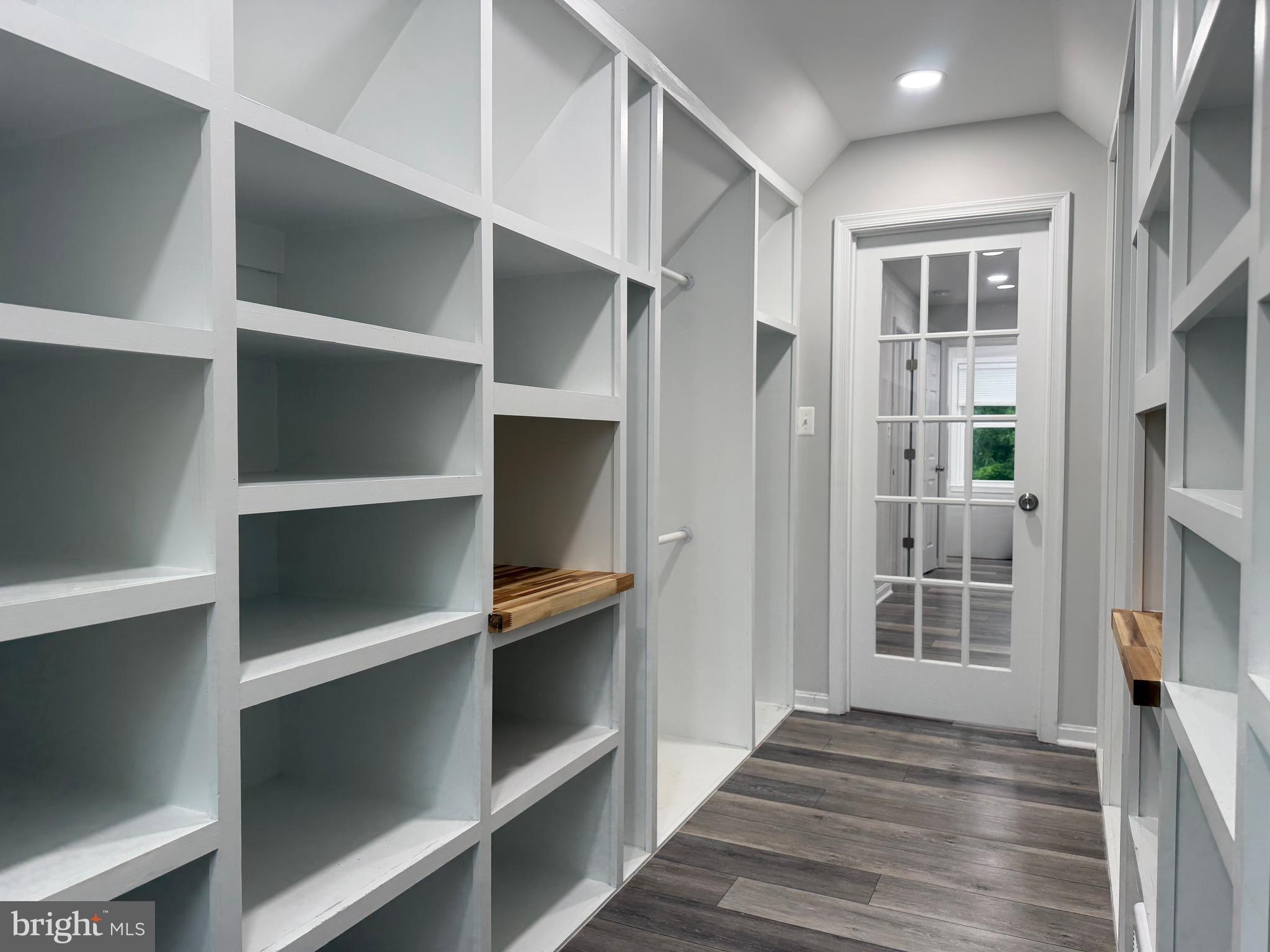 WARRENTON LAKES - Residential