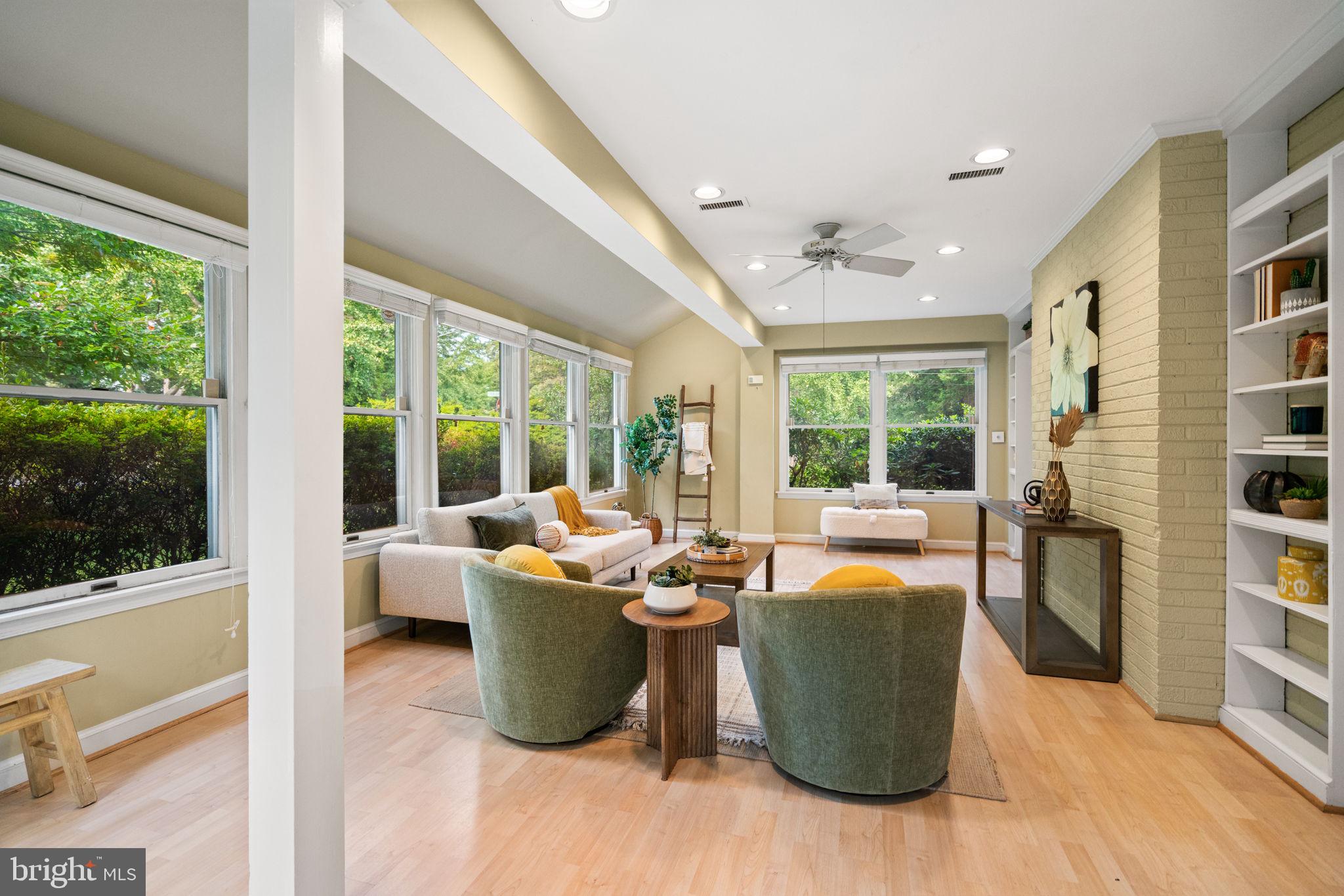 CHEVY CHASE - Residential