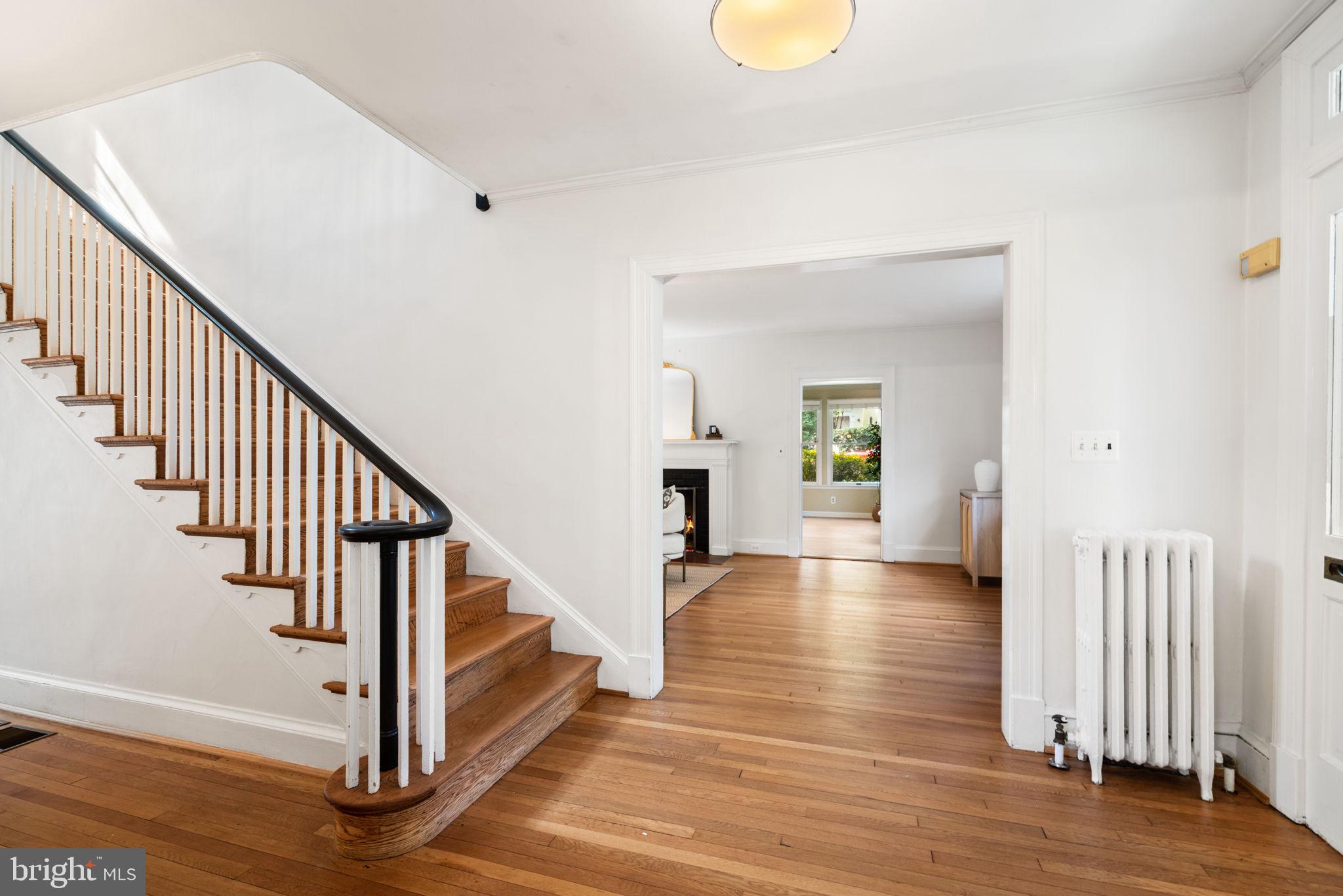 CHEVY CHASE - Residential