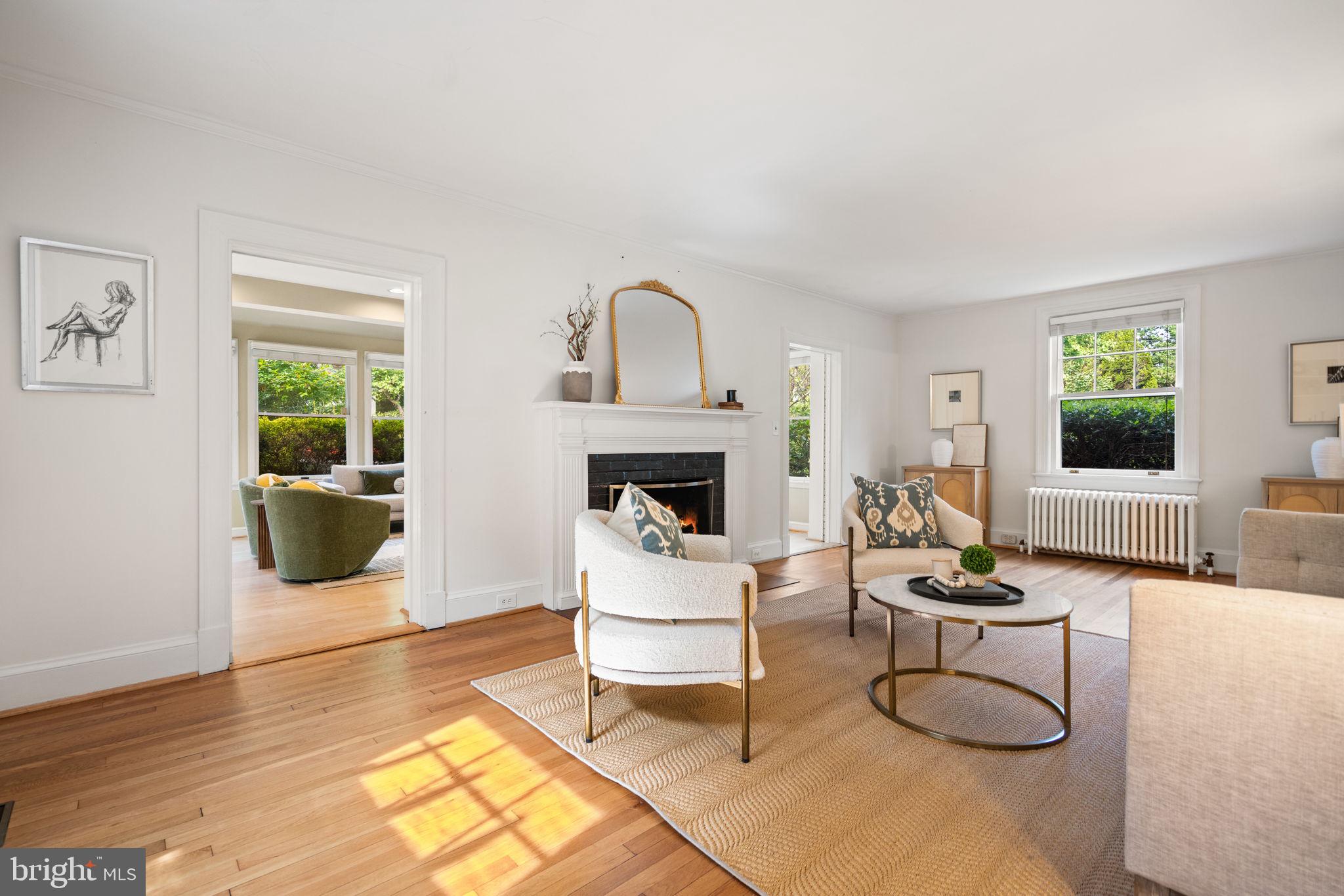 CHEVY CHASE - Residential