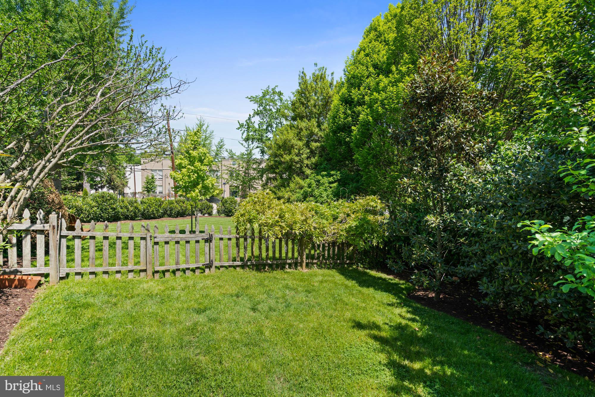 CHEVY CHASE - Residential