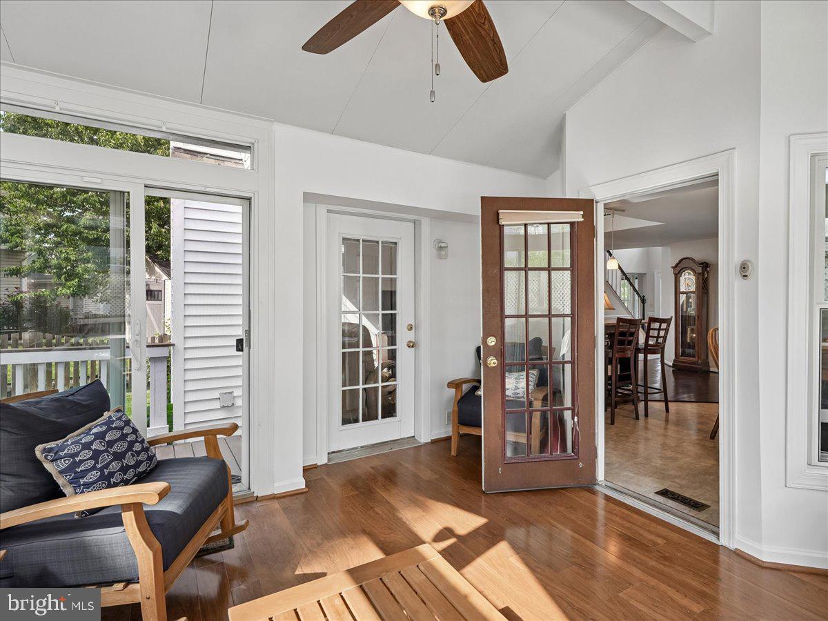 ASHBURN VILLAGE - Residential