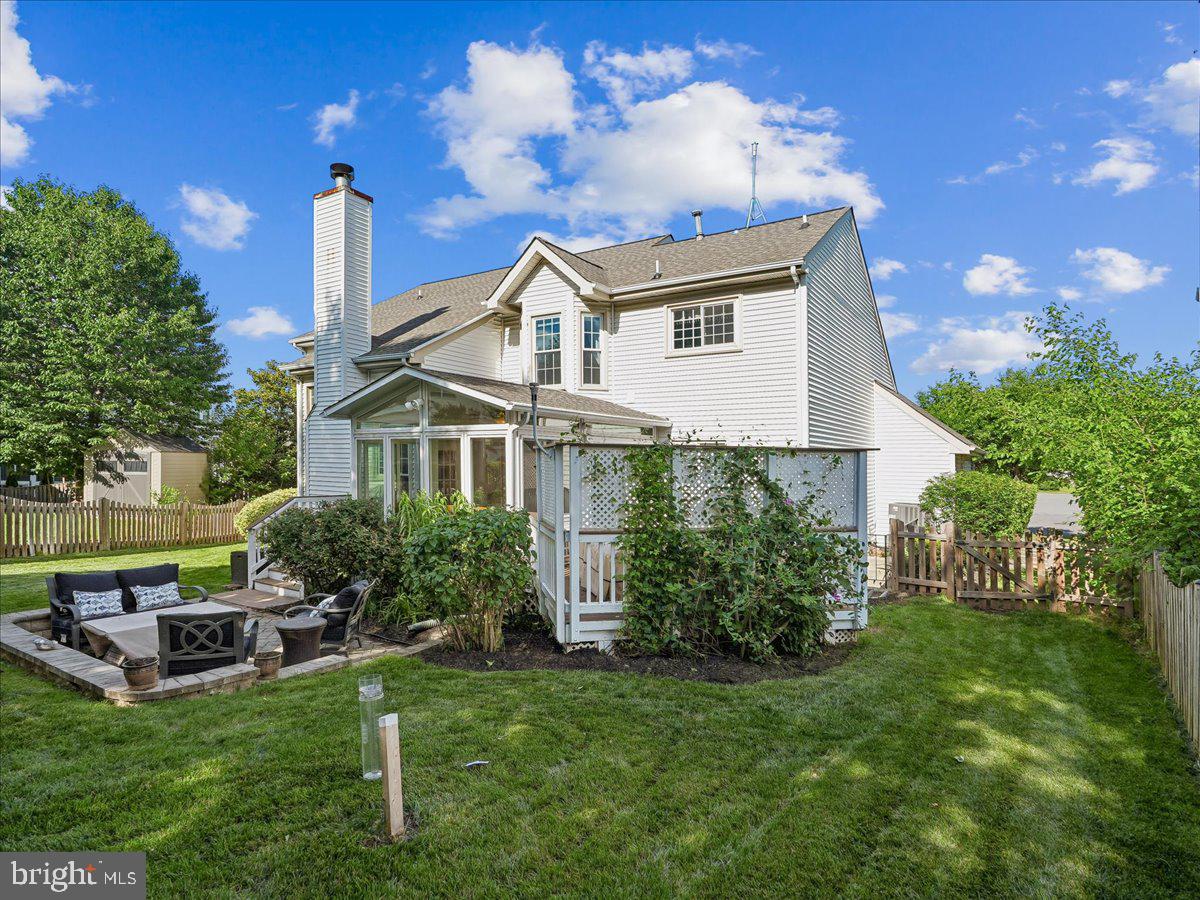 ASHBURN VILLAGE - Residential