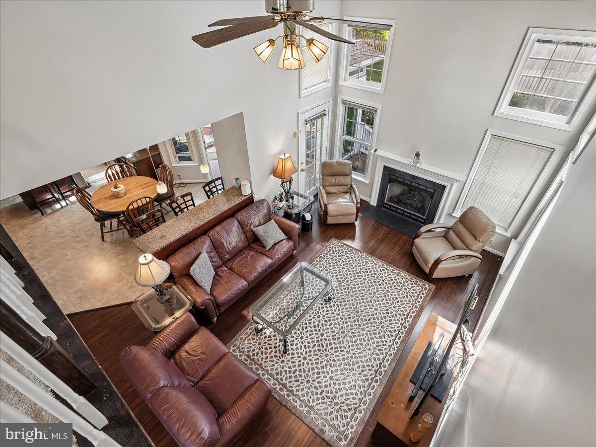 ASHBURN VILLAGE - Residential