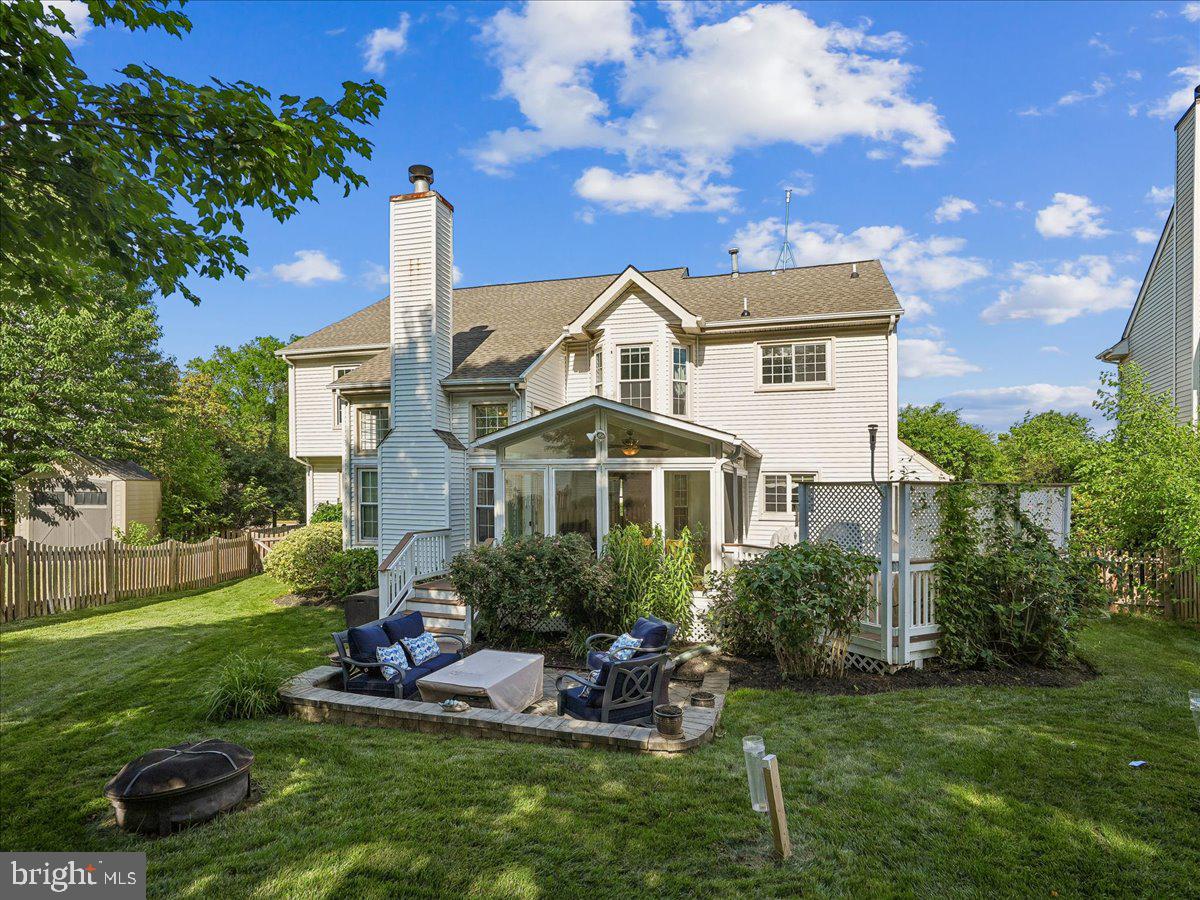 ASHBURN VILLAGE - Residential