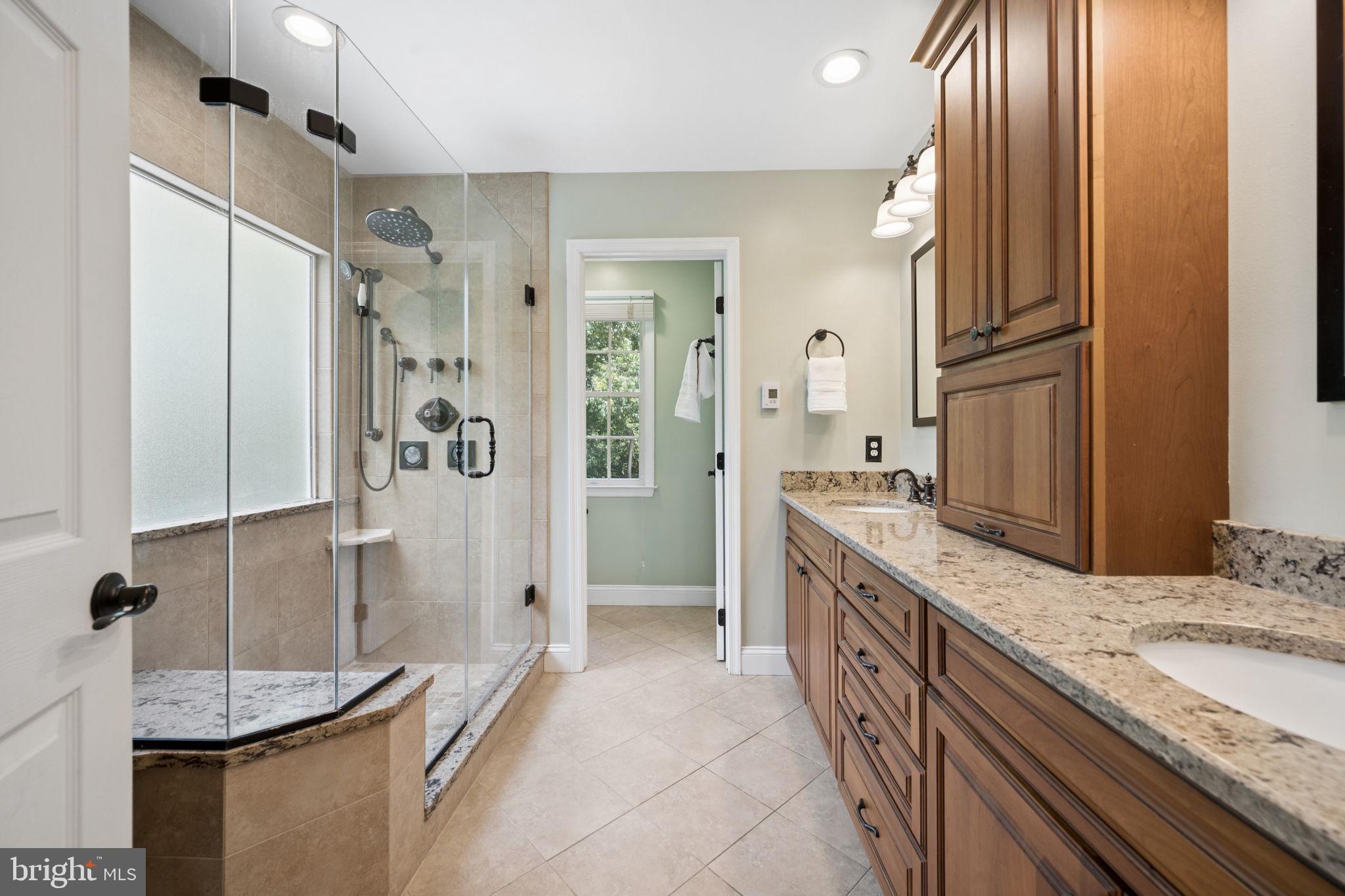 CLIVEDEN REACH - Residential