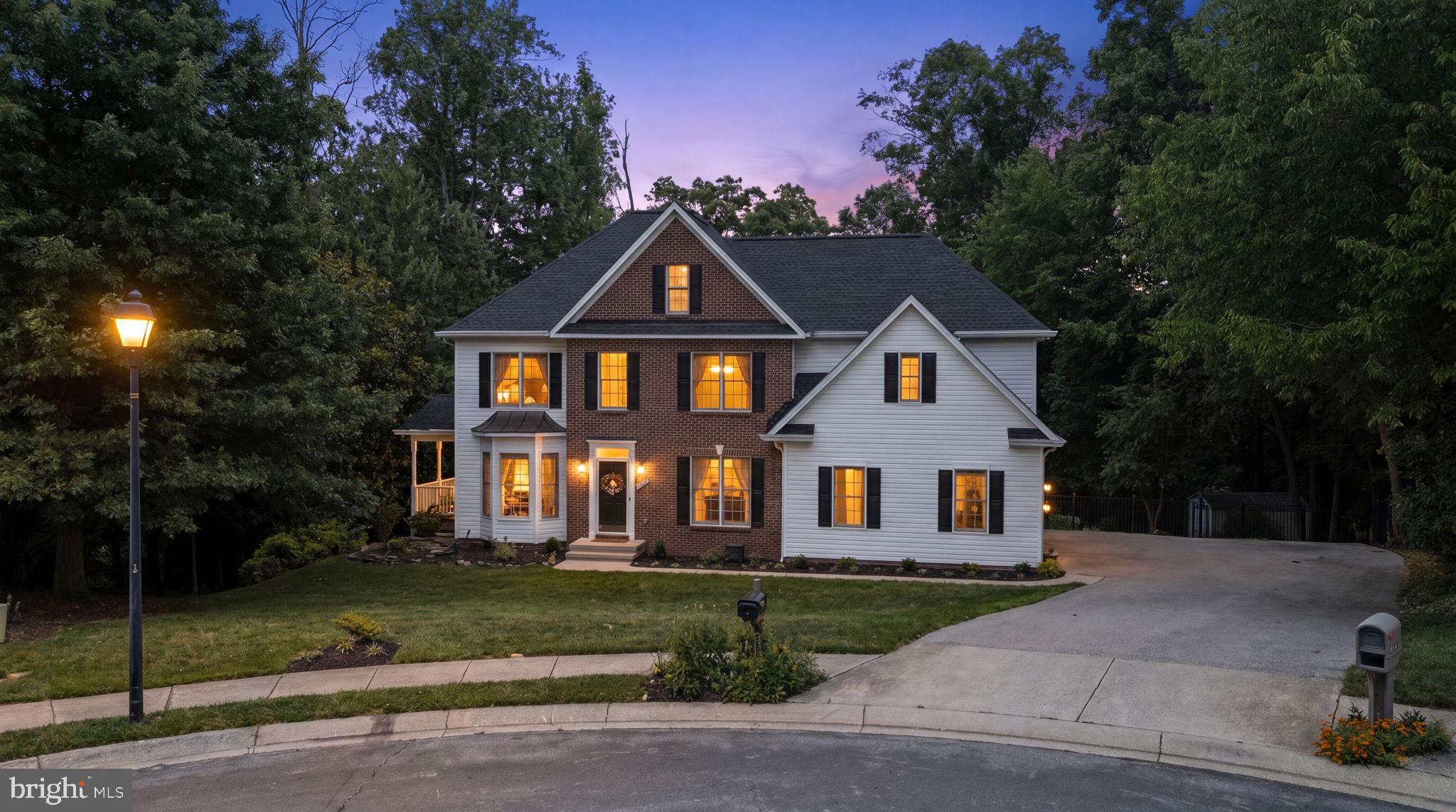 CLIVEDEN REACH - Residential