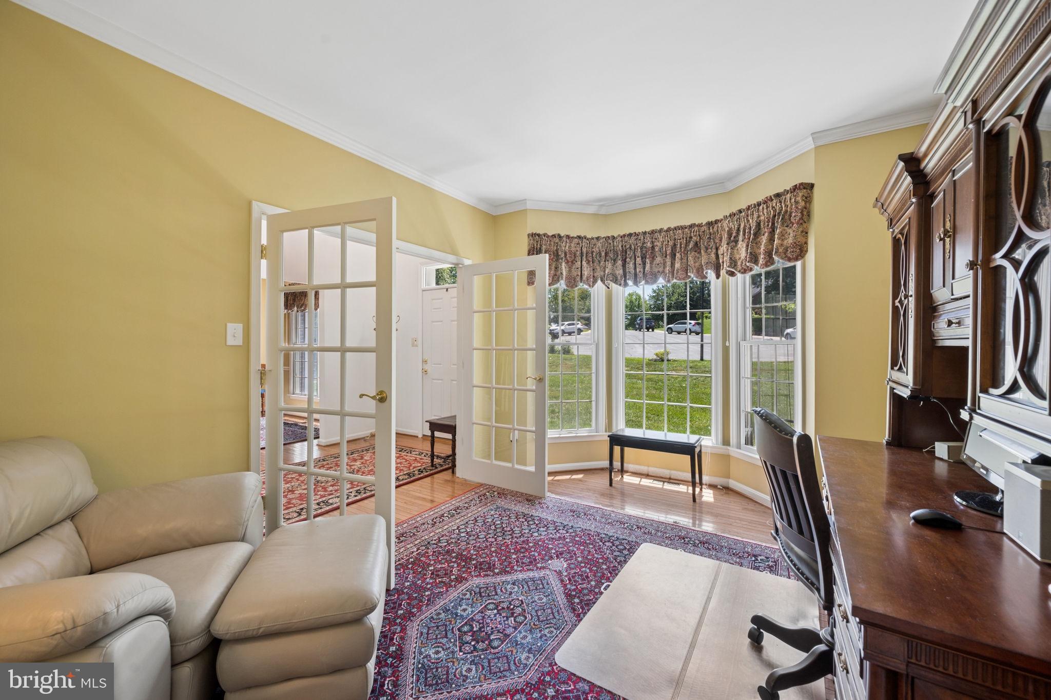CLIVEDEN REACH - Residential