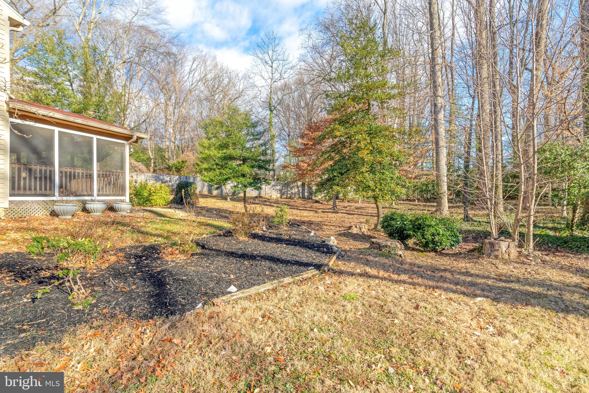 WAKEFIELD CHAPEL WOODS - Residential