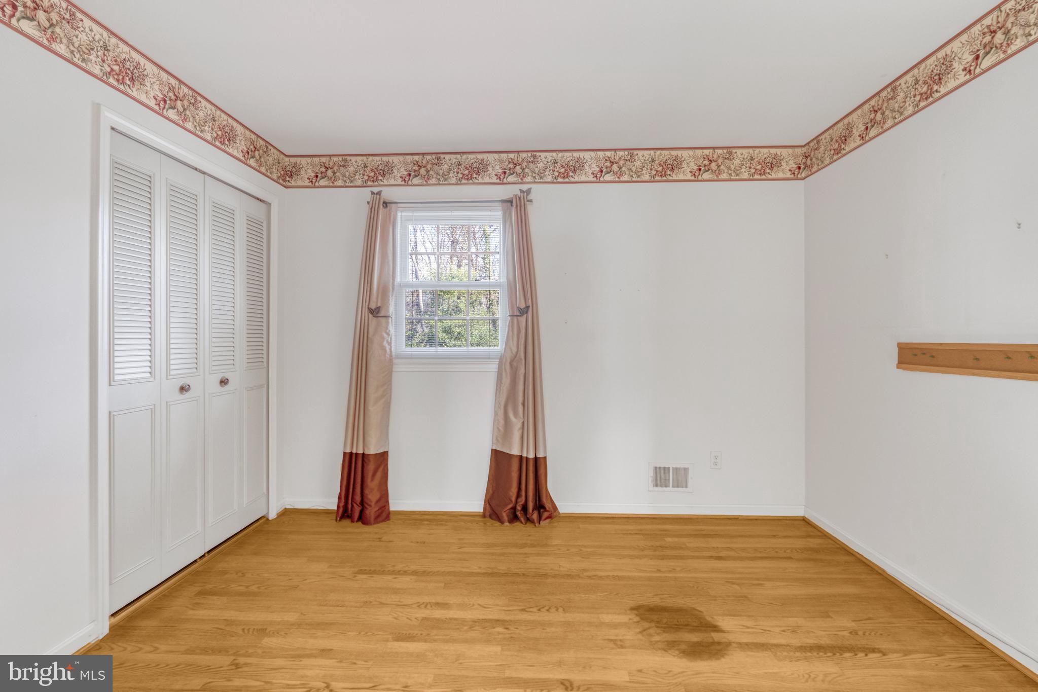 WAKEFIELD CHAPEL WOODS - Residential