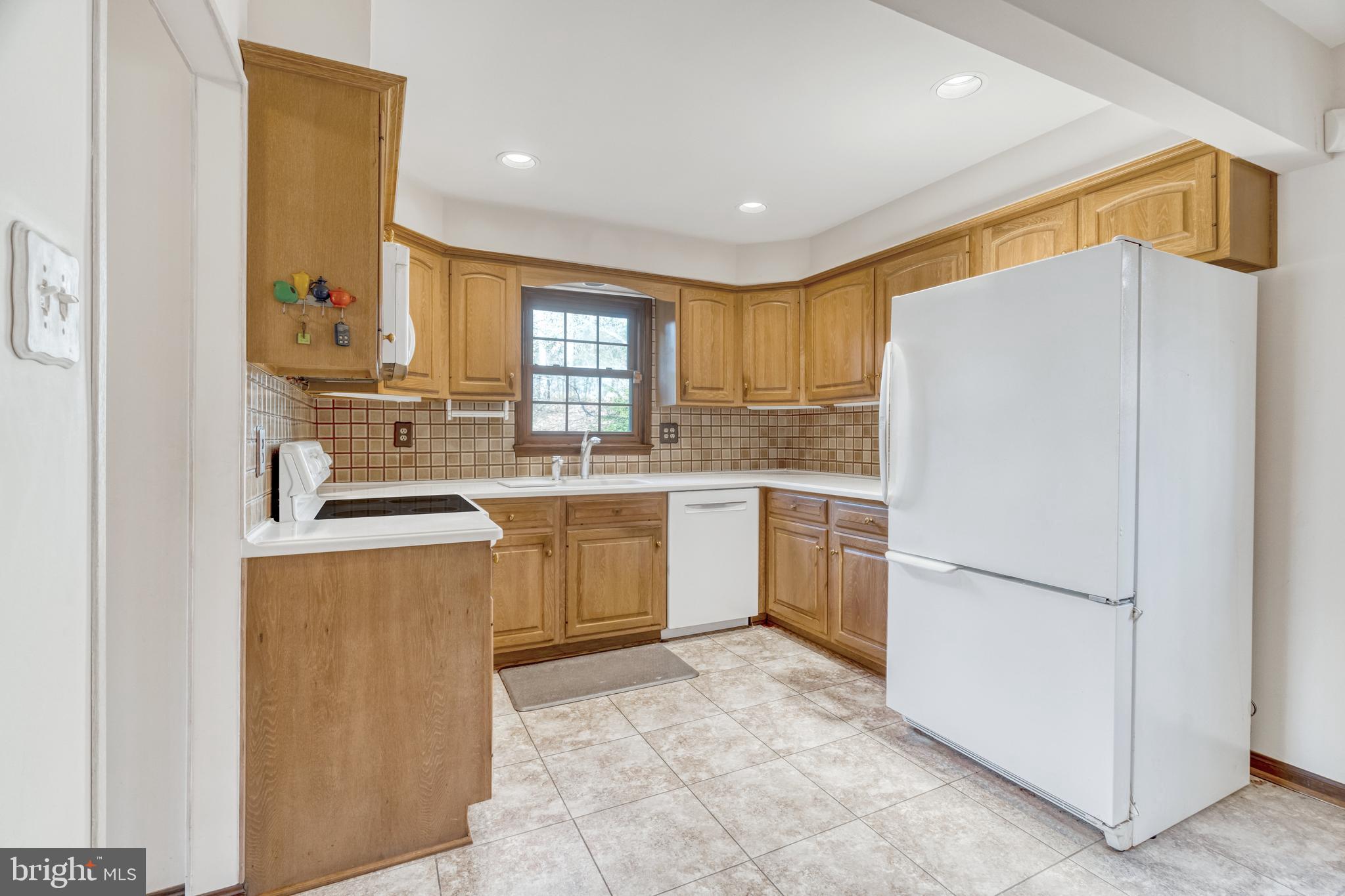 WAKEFIELD CHAPEL WOODS - Residential