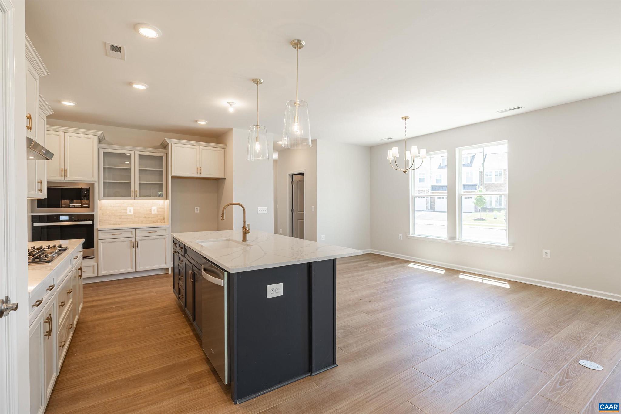 SPRING CREEK - Residential