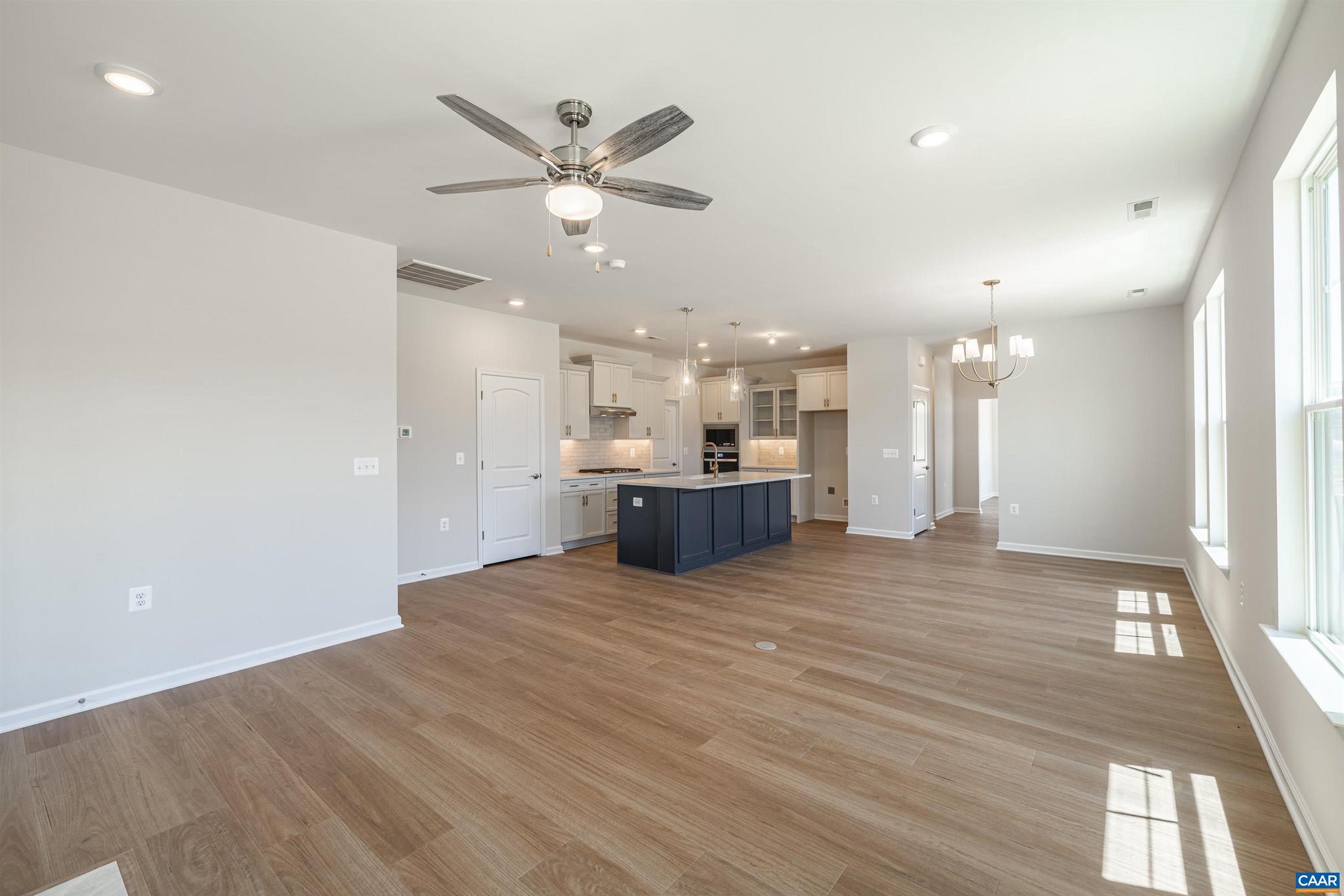 SPRING CREEK - Residential