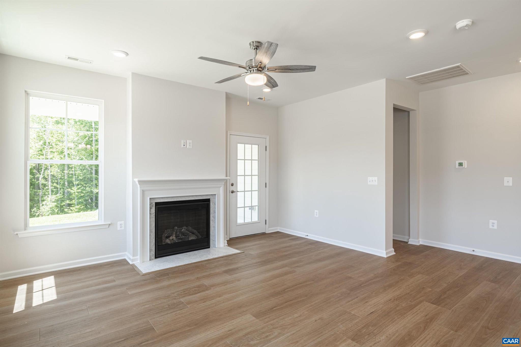 SPRING CREEK - Residential