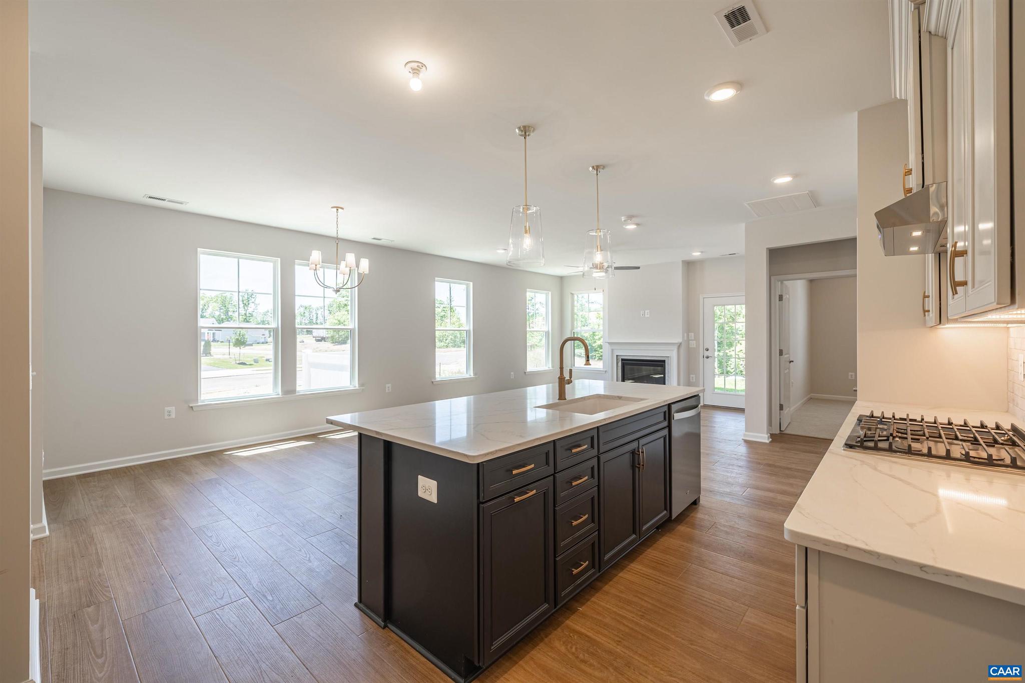 SPRING CREEK - Residential