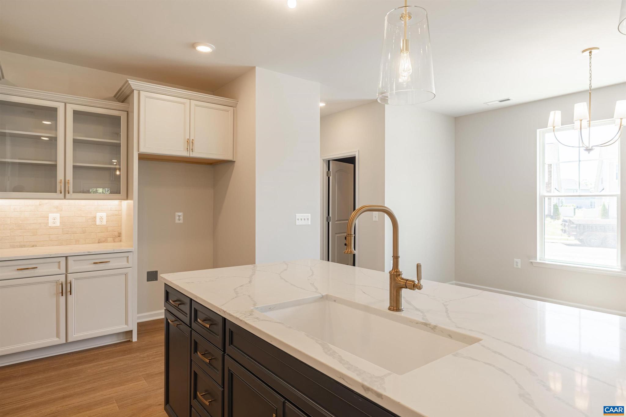 SPRING CREEK - Residential