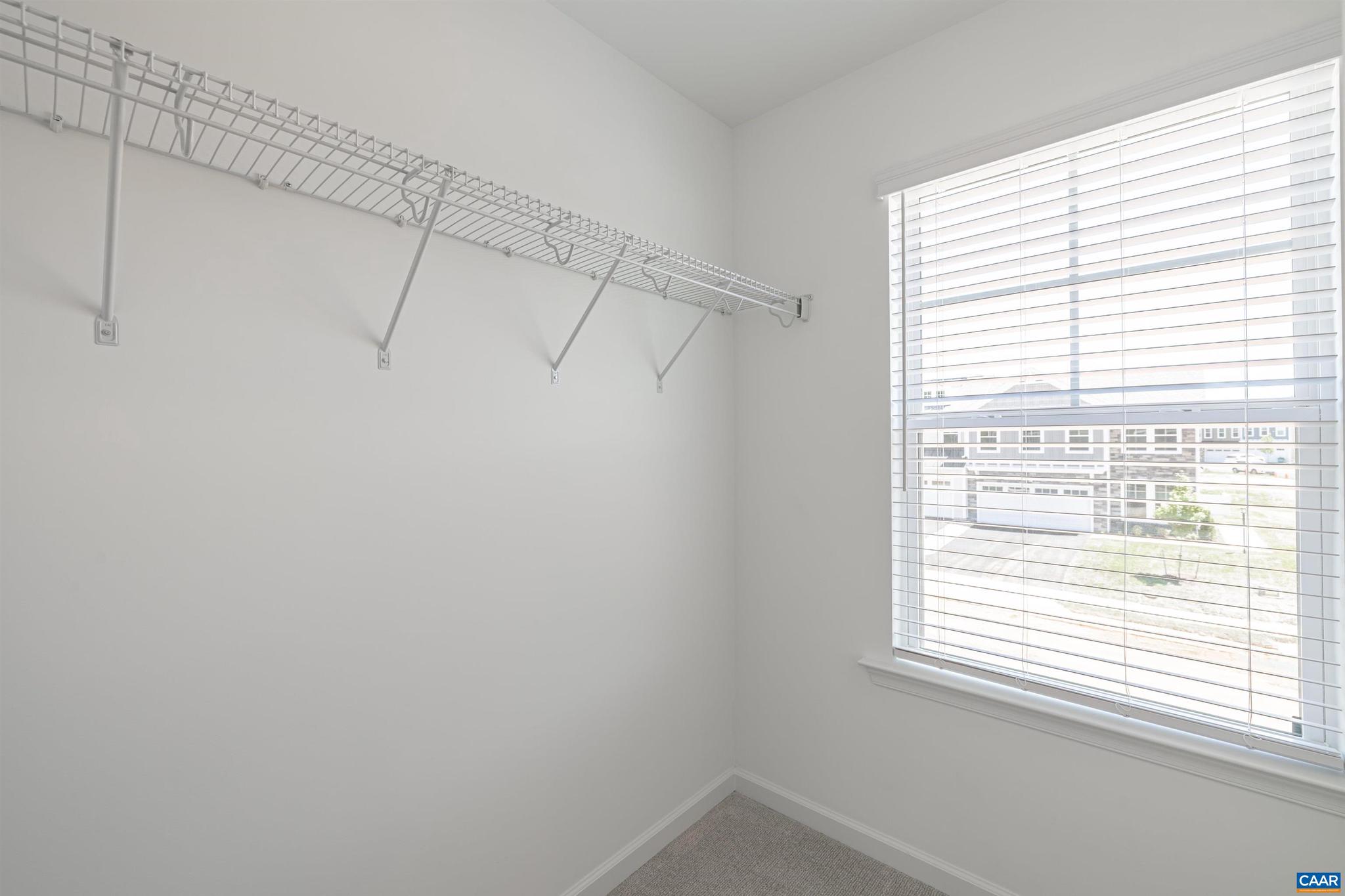 SPRING CREEK - Residential