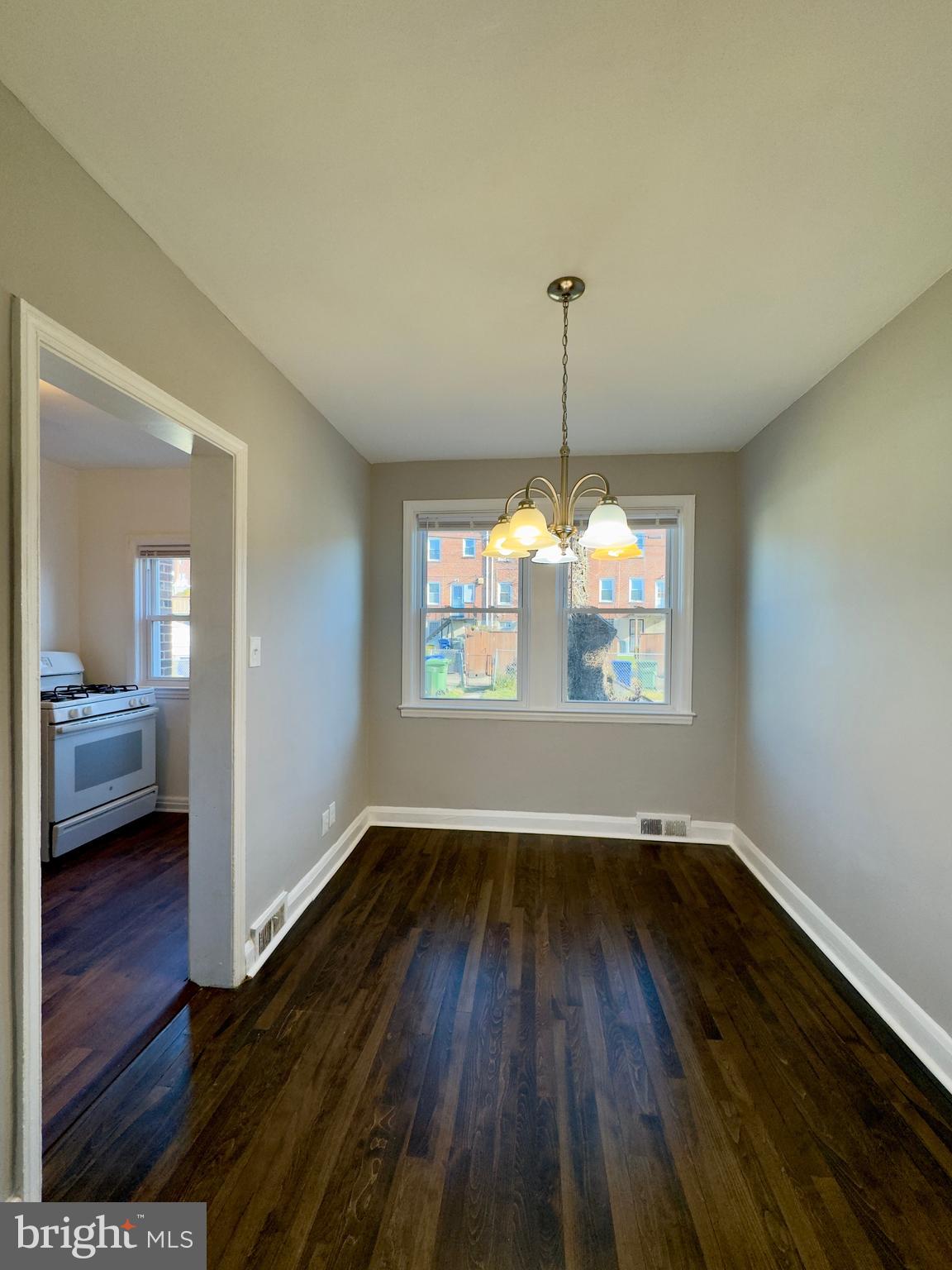 GOVANS - Residential Lease