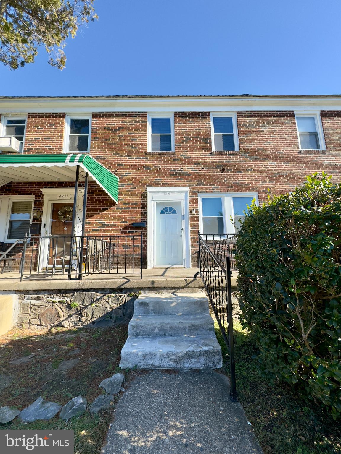 GOVANS - Residential Lease
