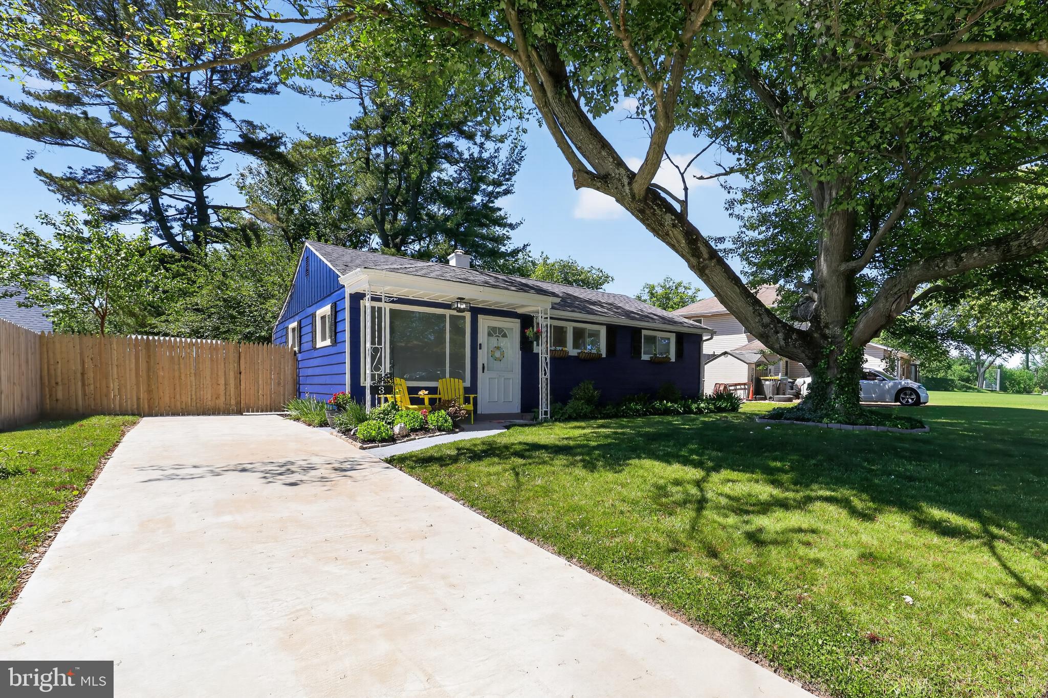 CASTLE HILLS - Residential