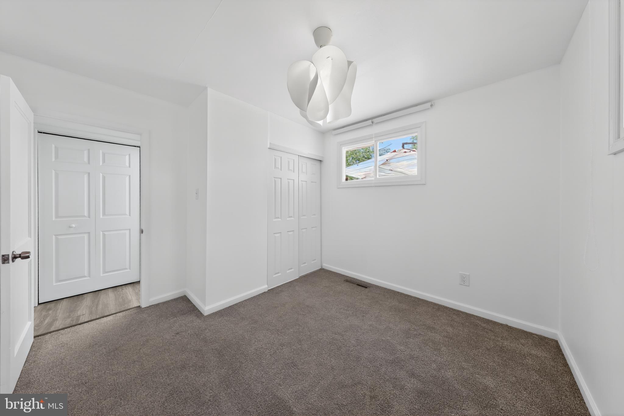 CASTLE HILLS - Residential