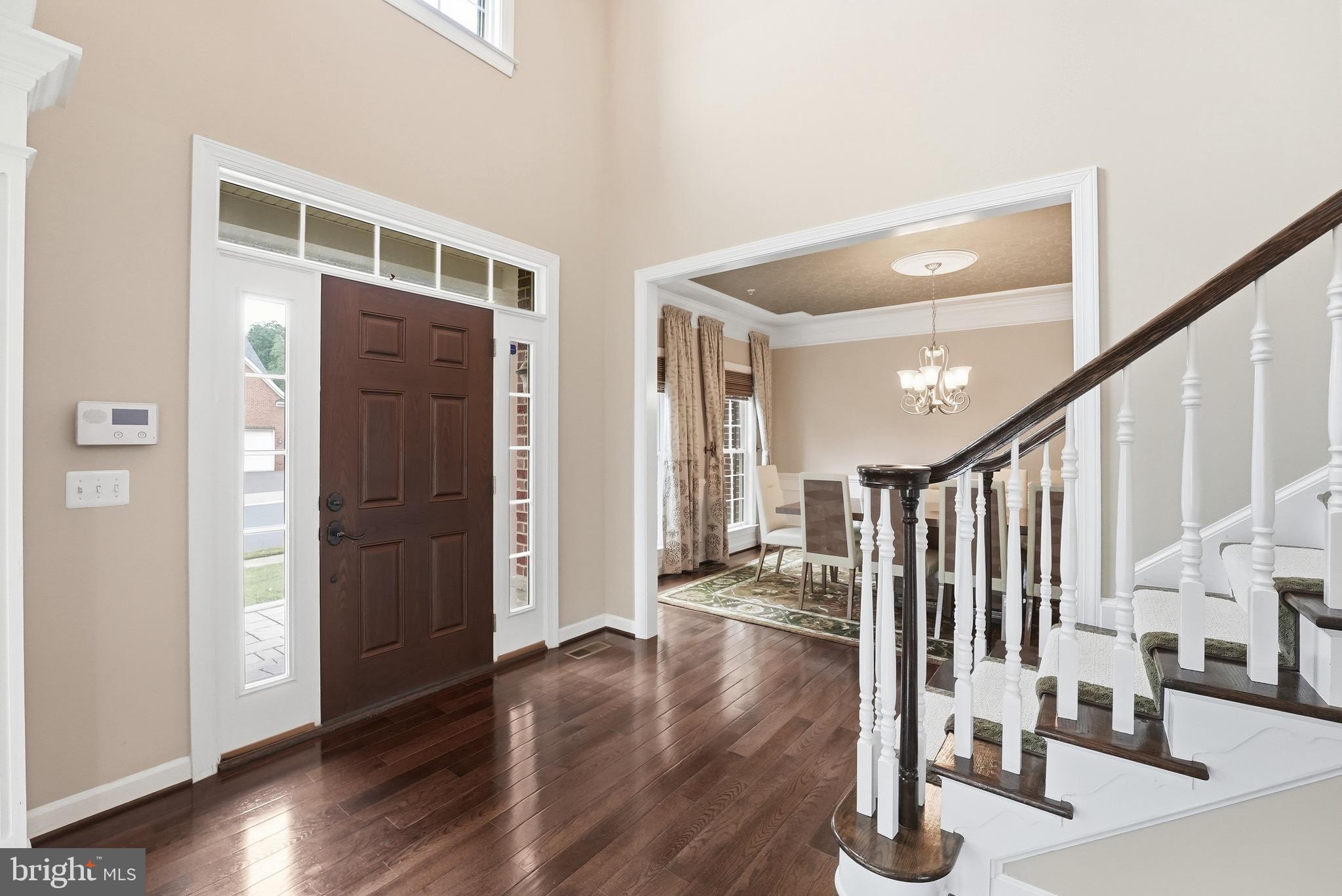 VIRGINIA MANOR - Residential