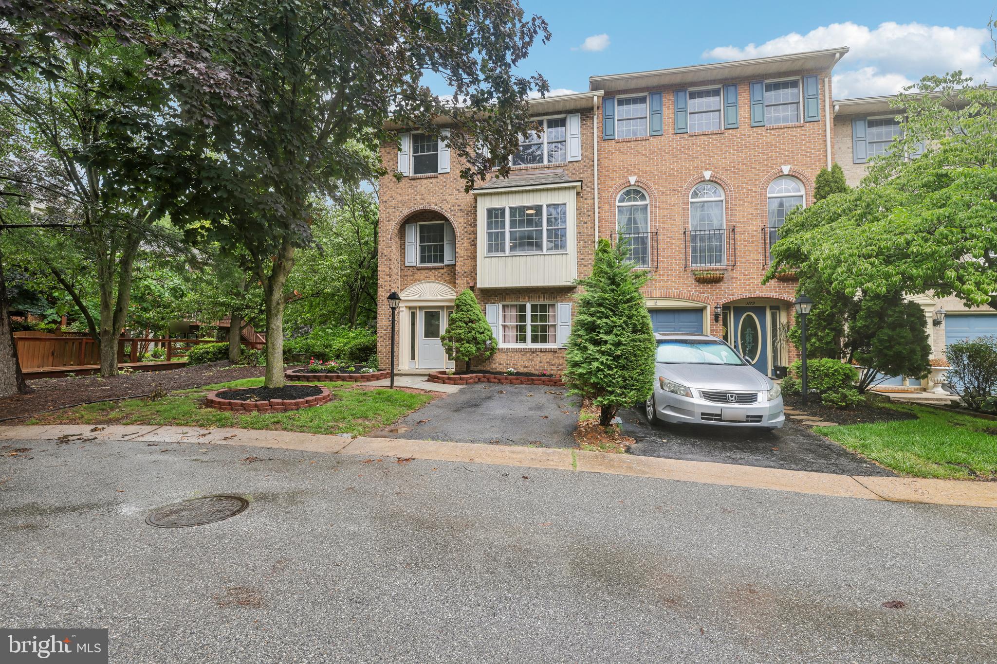 NORTH GATE TOWNE HOMES - Residential
