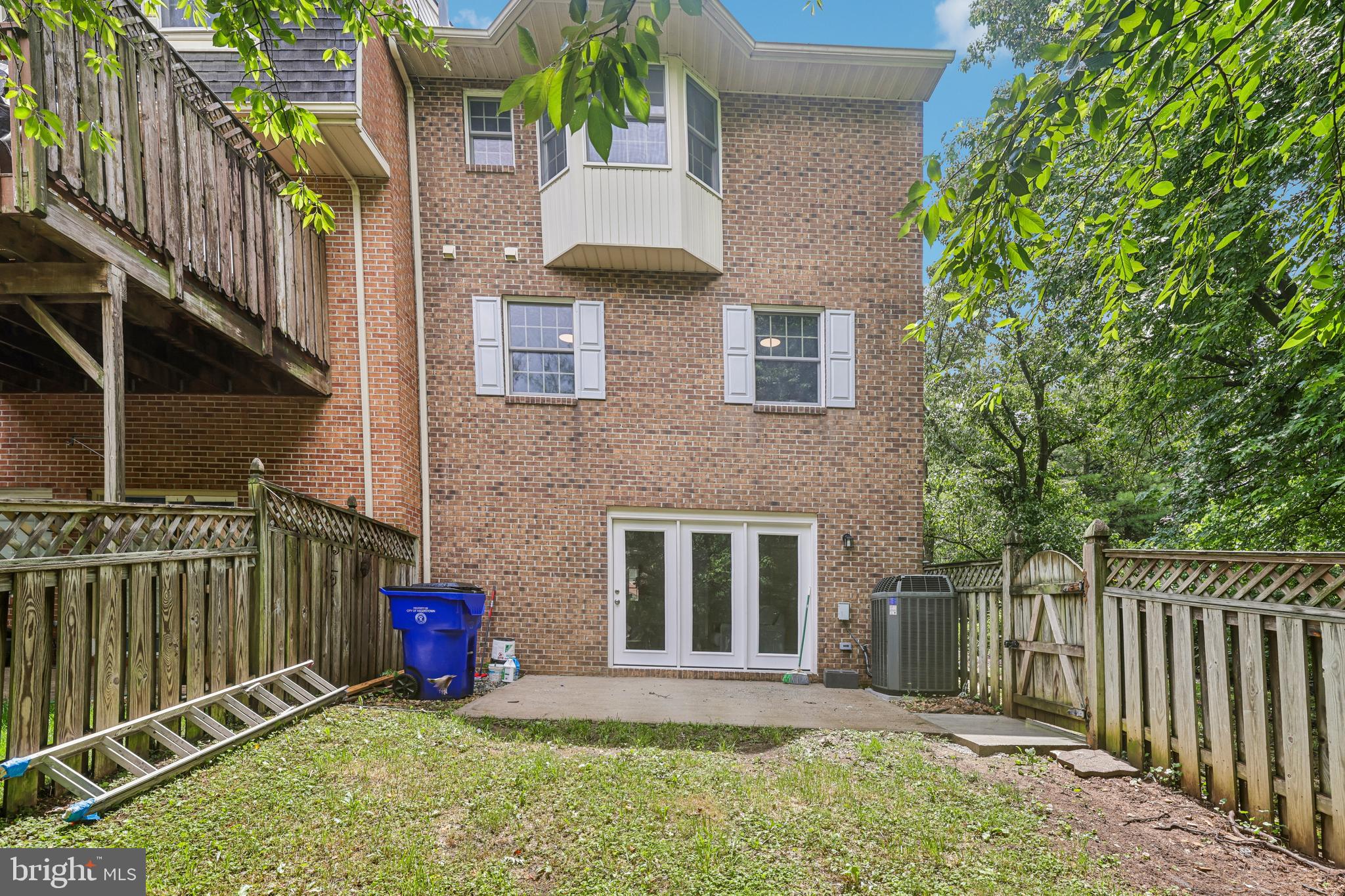 NORTH GATE TOWNE HOMES - Residential