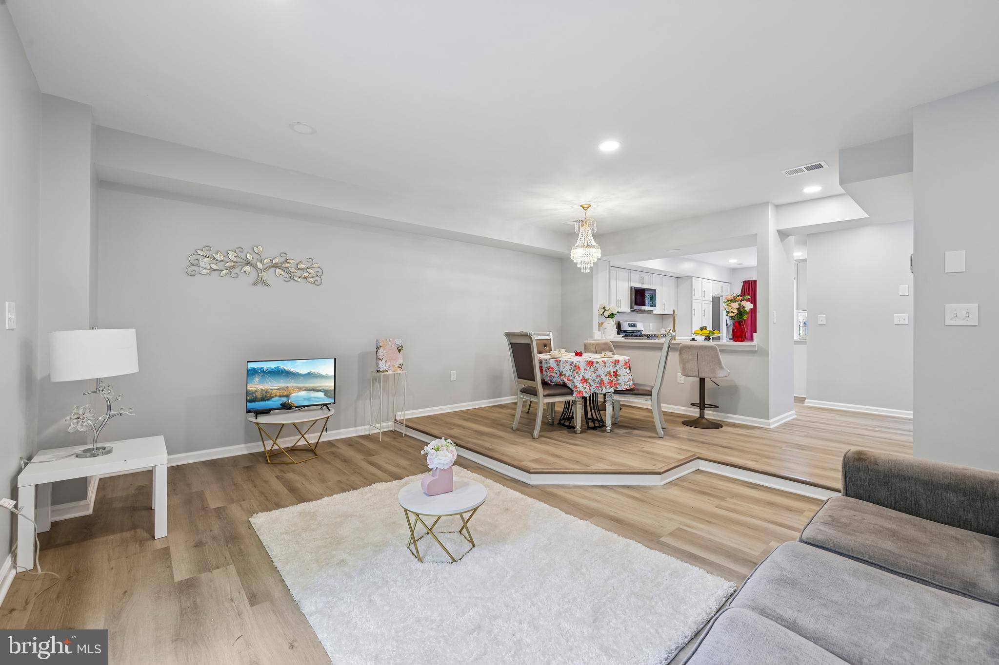 NORTH GATE TOWNE HOMES - Residential
