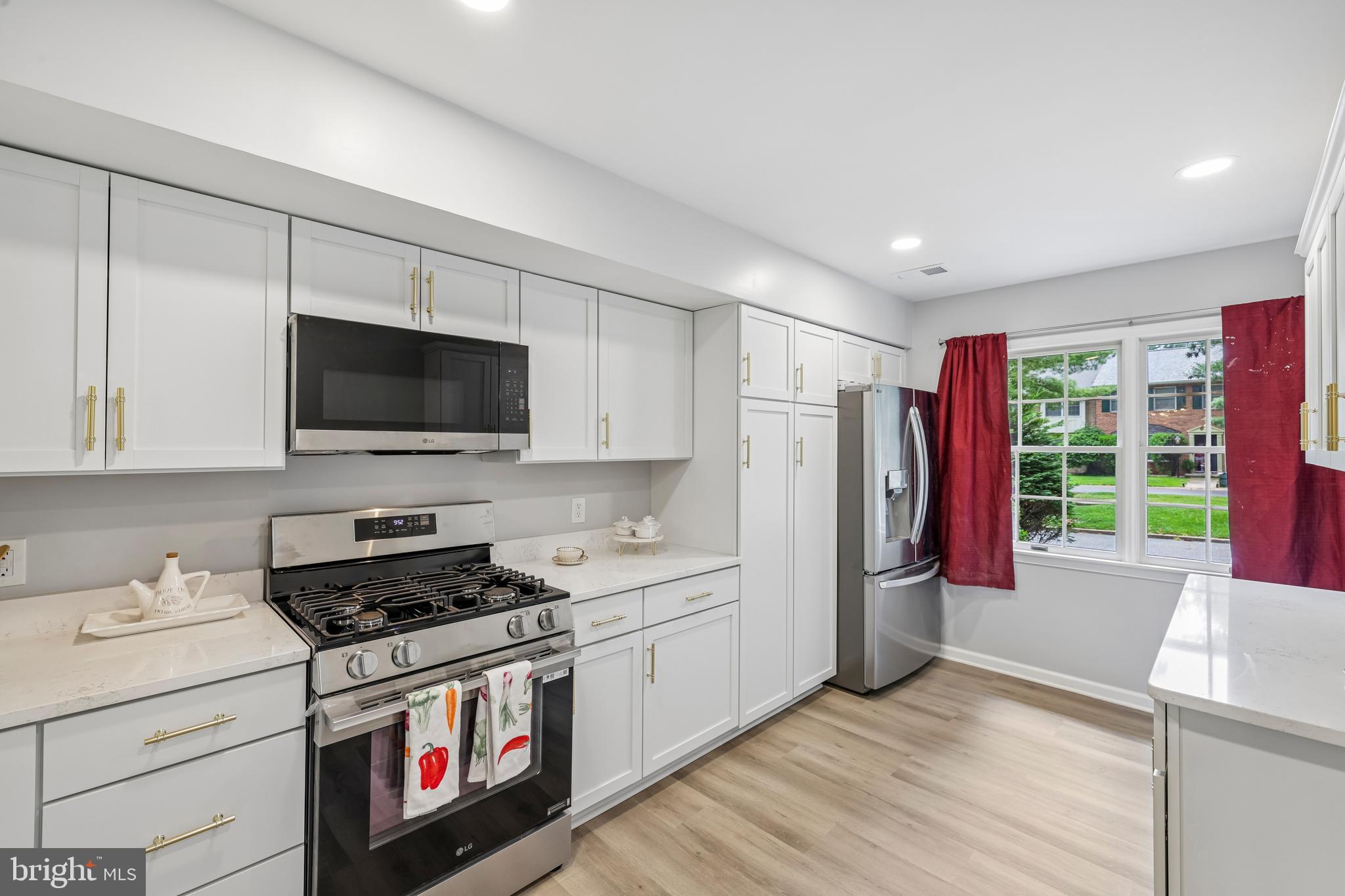 NORTH GATE TOWNE HOMES - Residential