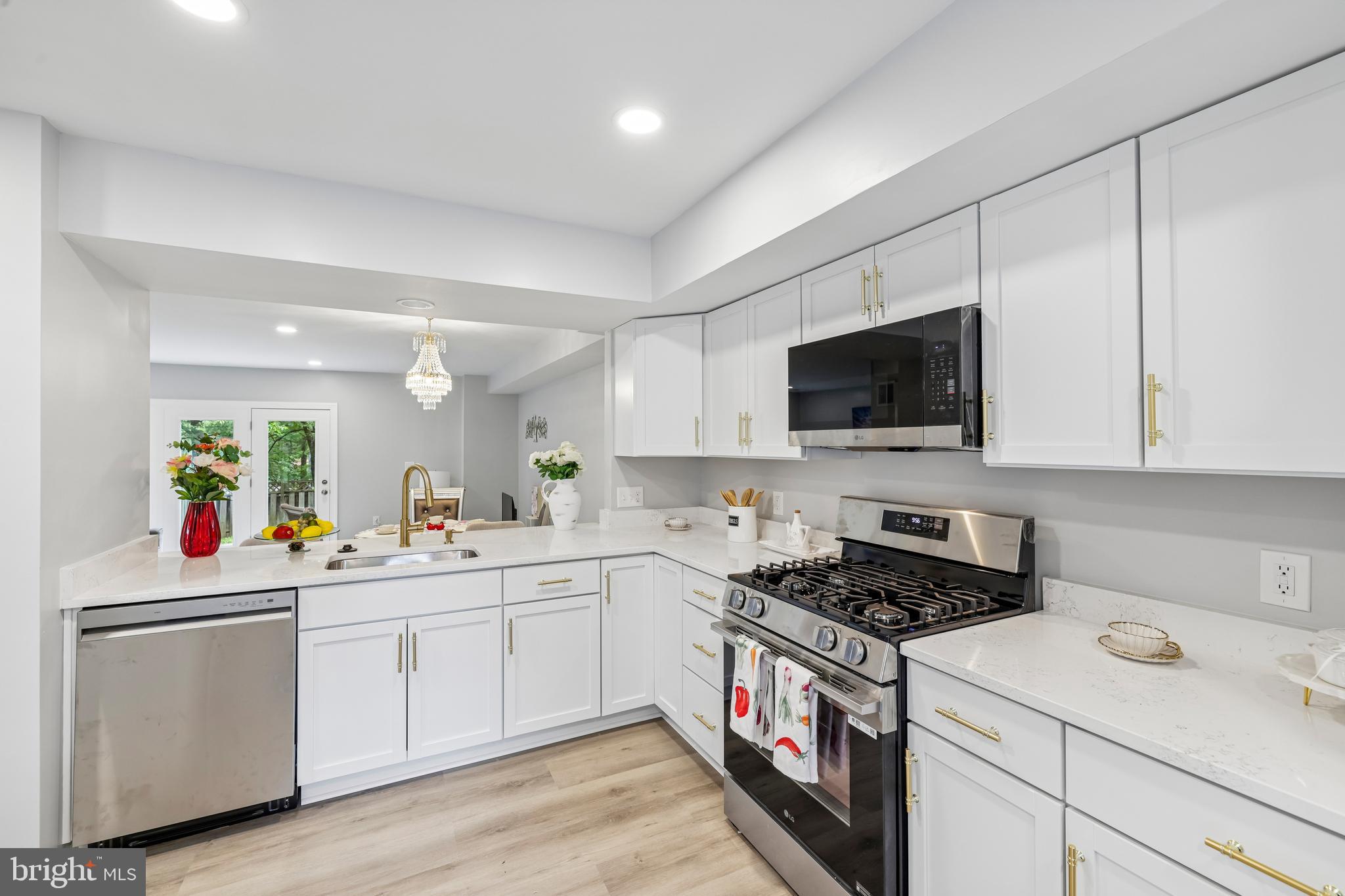 NORTH GATE TOWNE HOMES - Residential