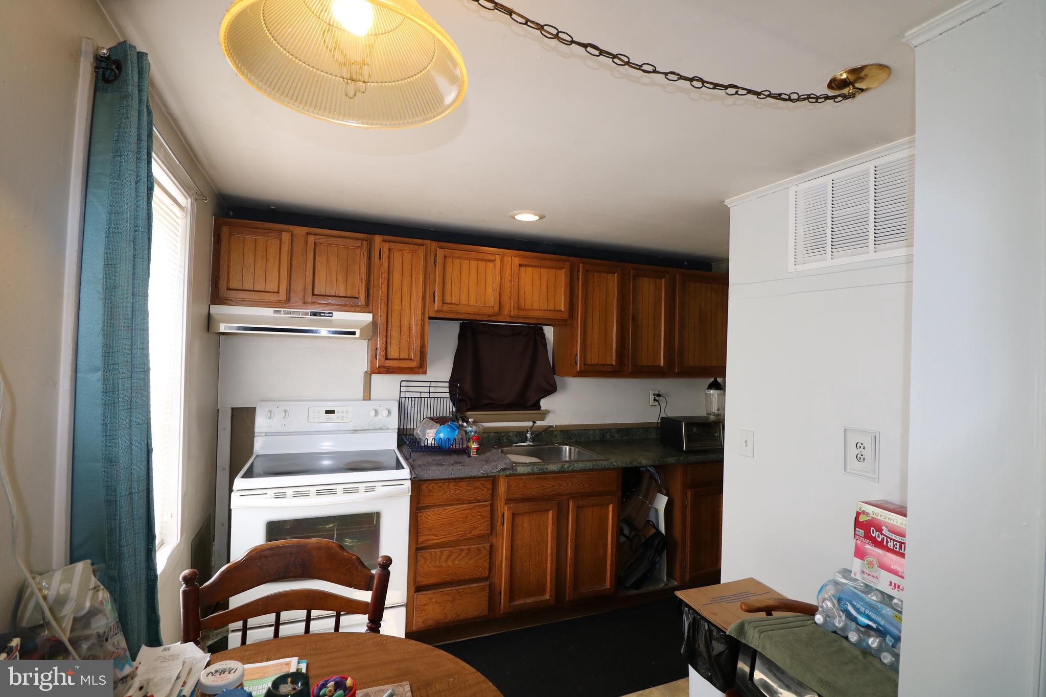 HILLENDALE PARK - Residential