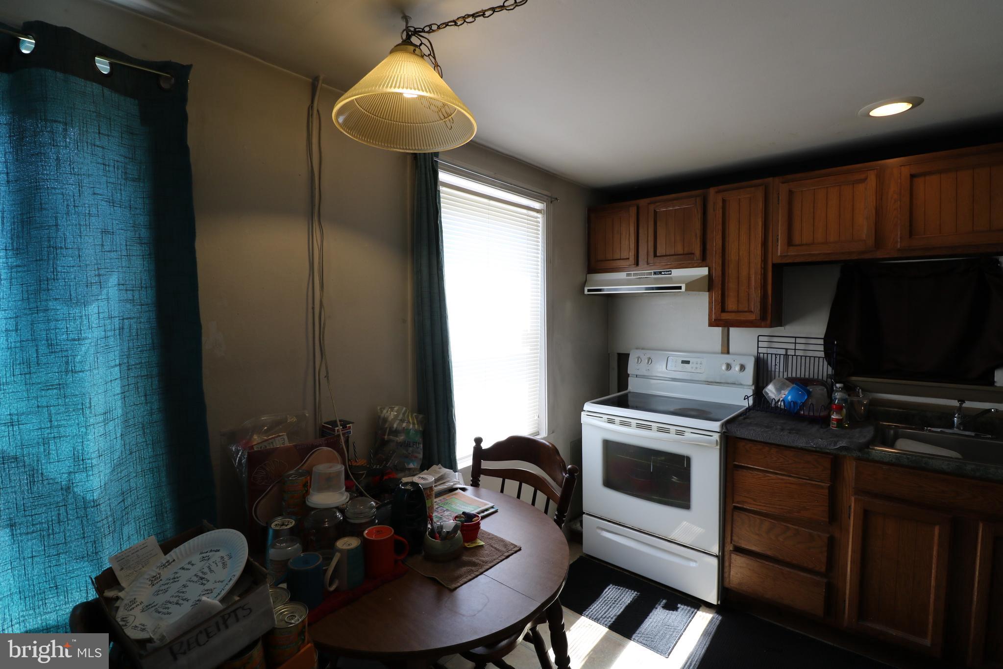 HILLENDALE PARK - Residential