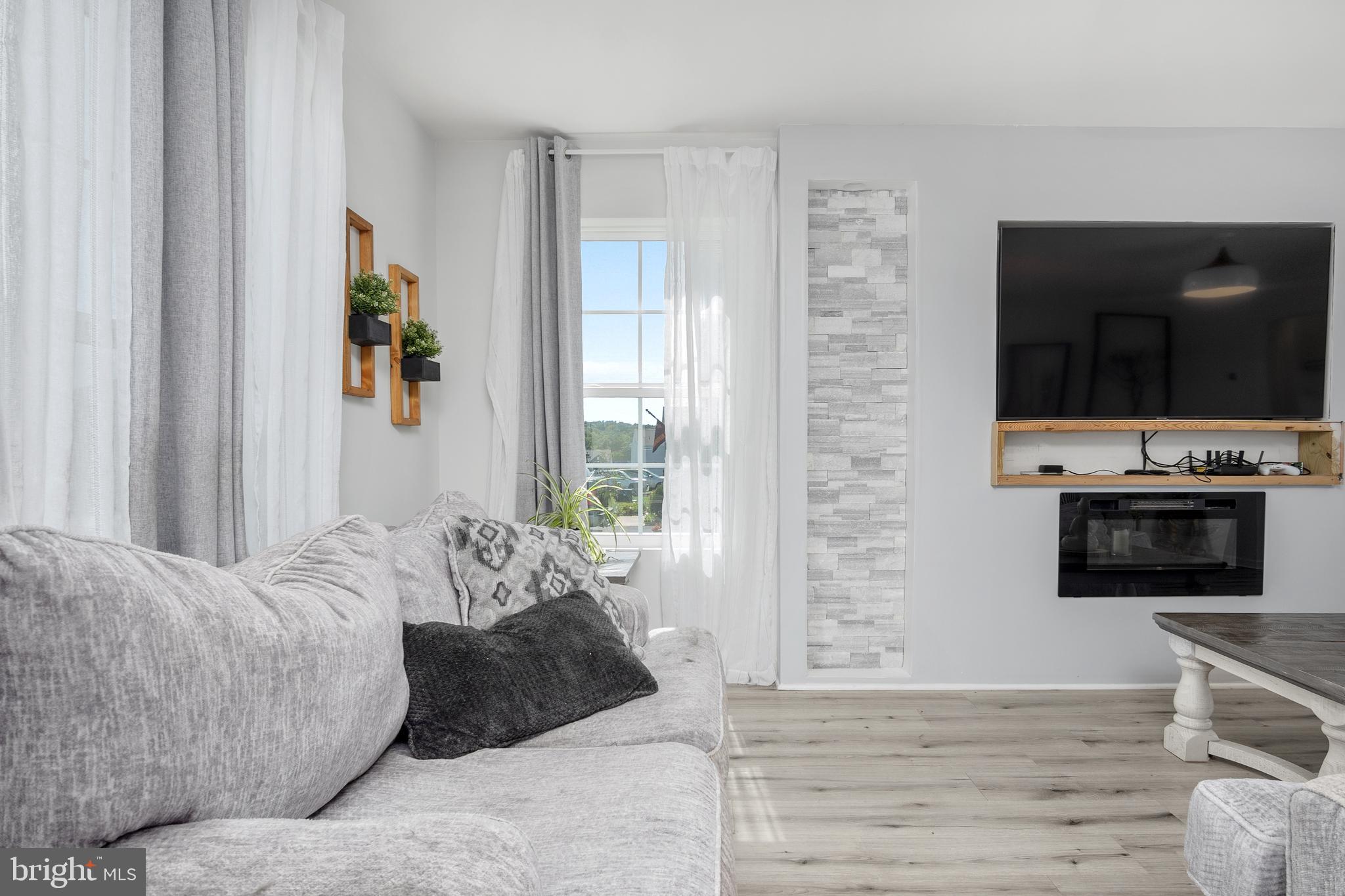 MORNING DOVE ESTATES - Residential