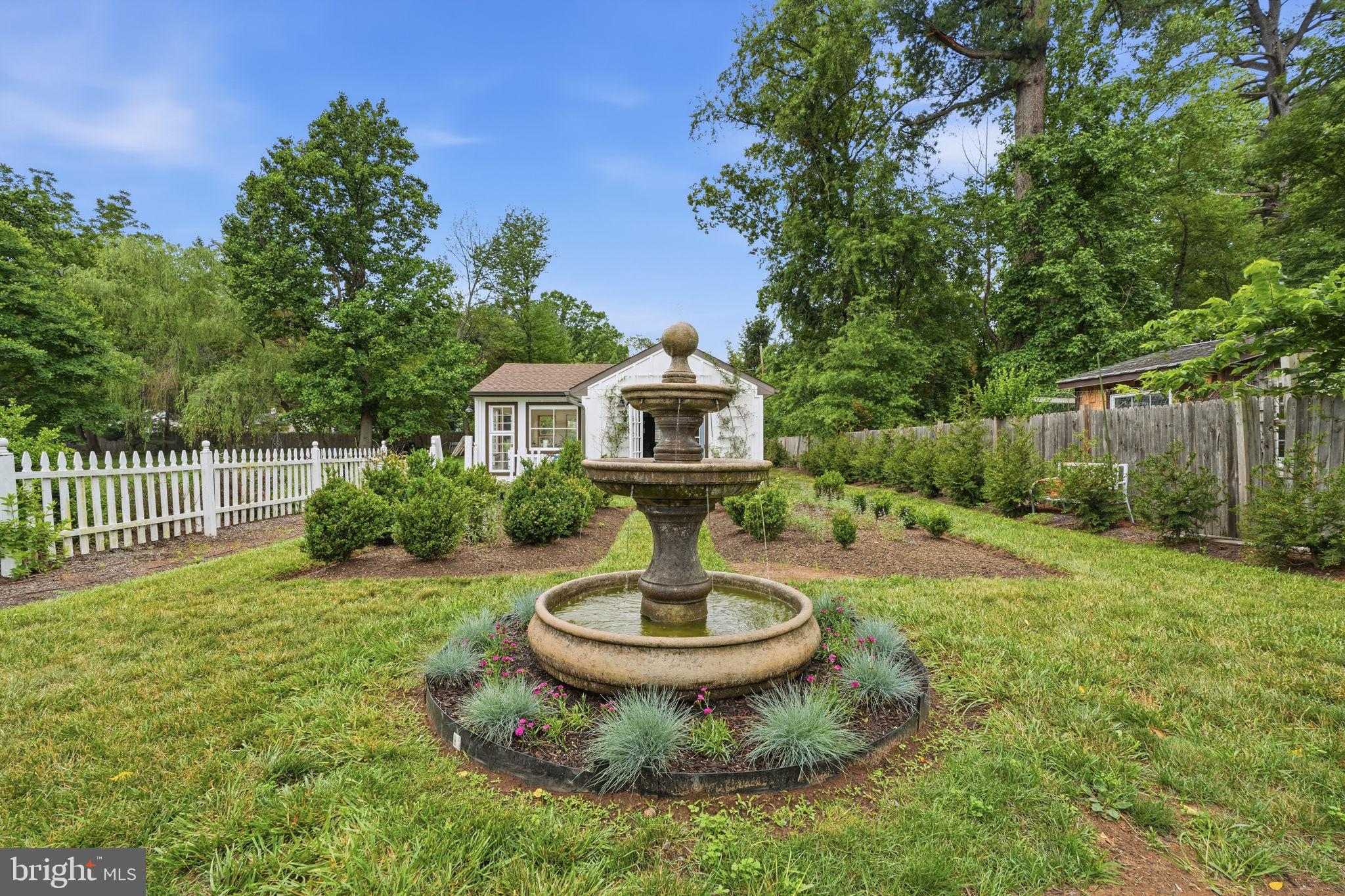 RIVER GLEN - Residential