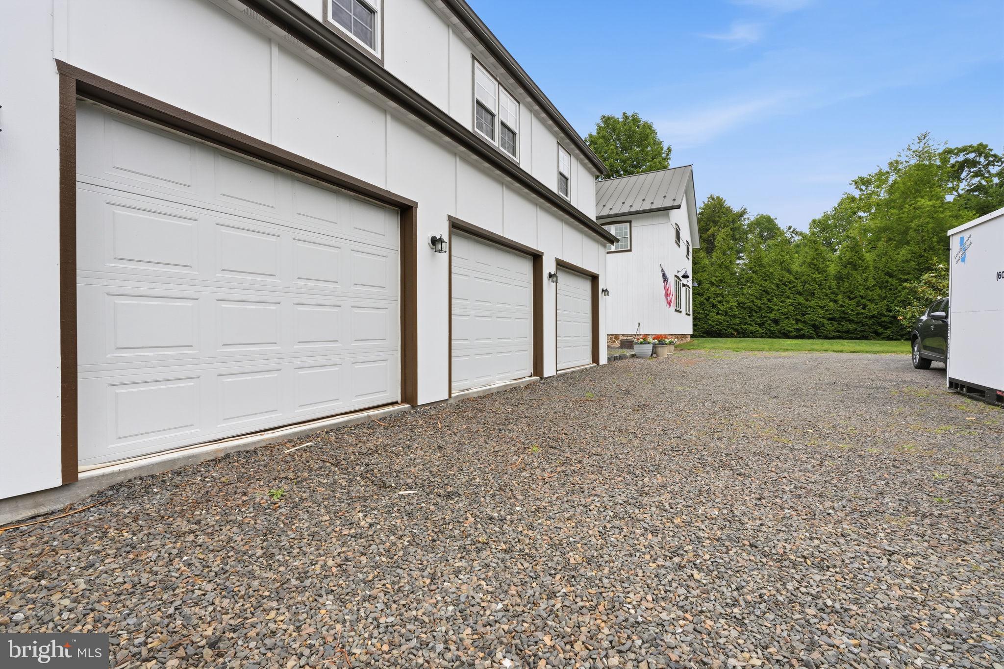 RIVER GLEN - Residential