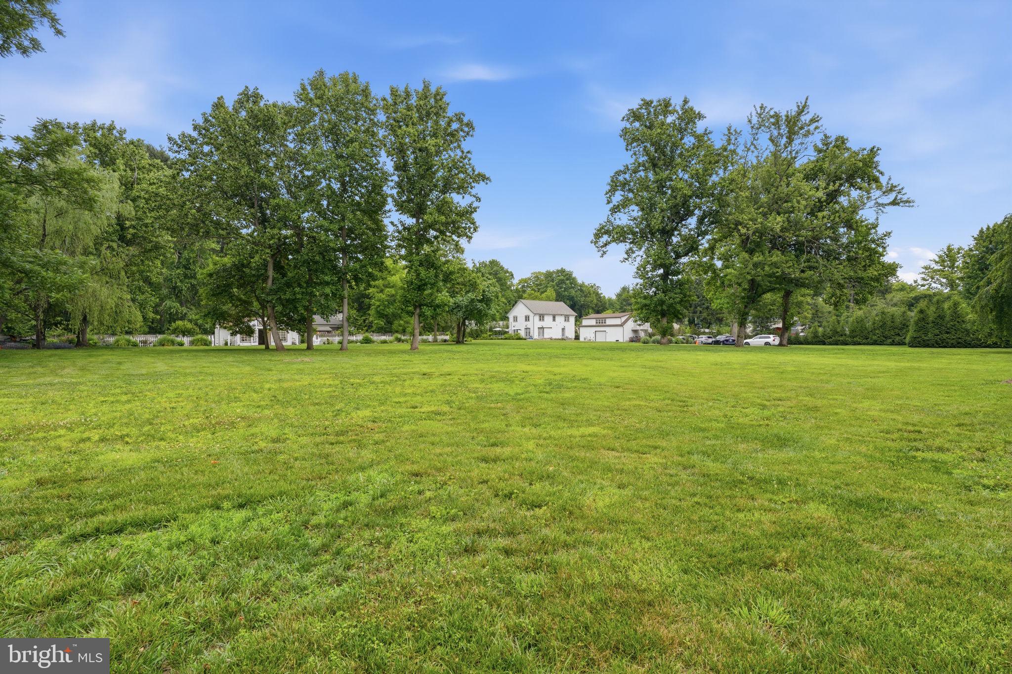 RIVER GLEN - Residential