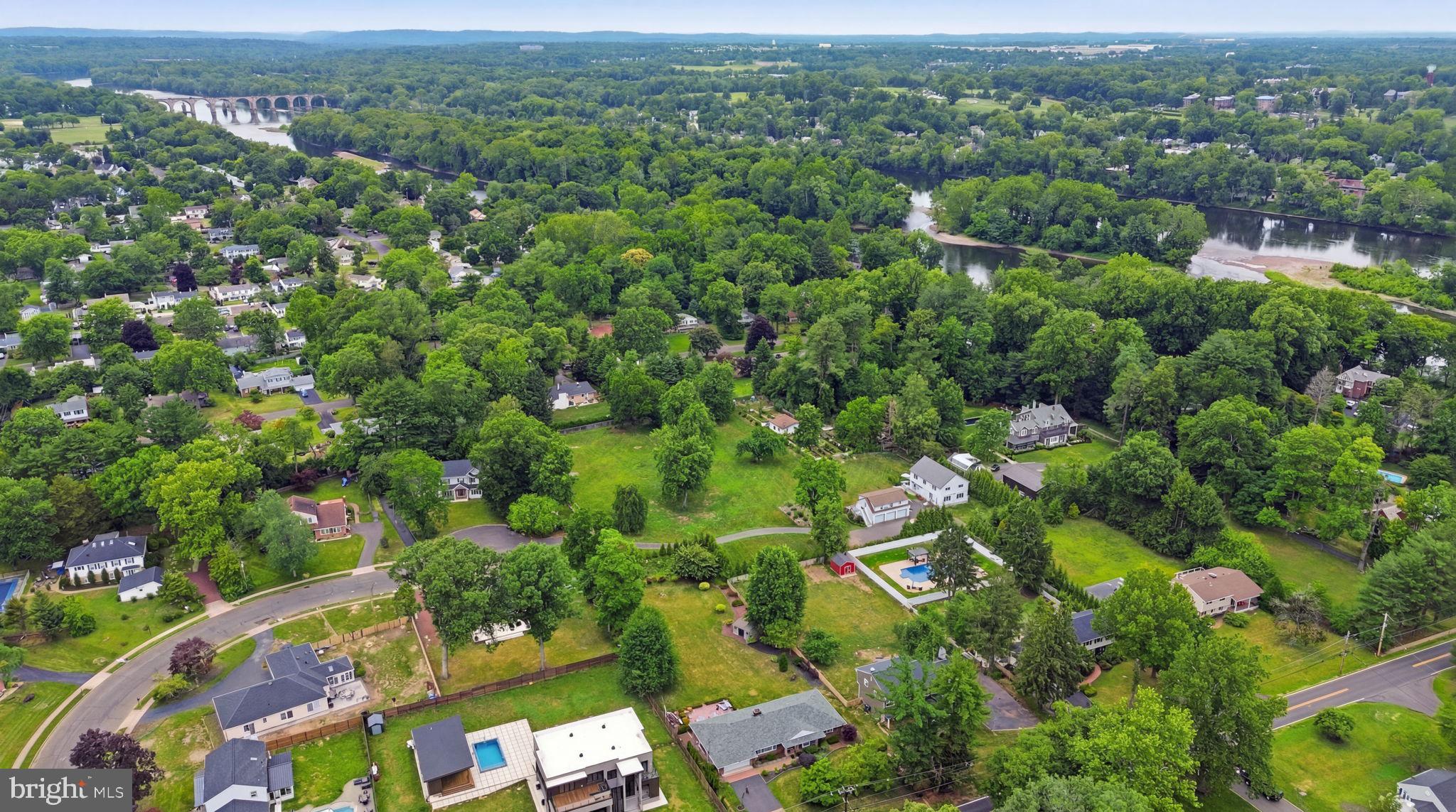 RIVER GLEN - Residential