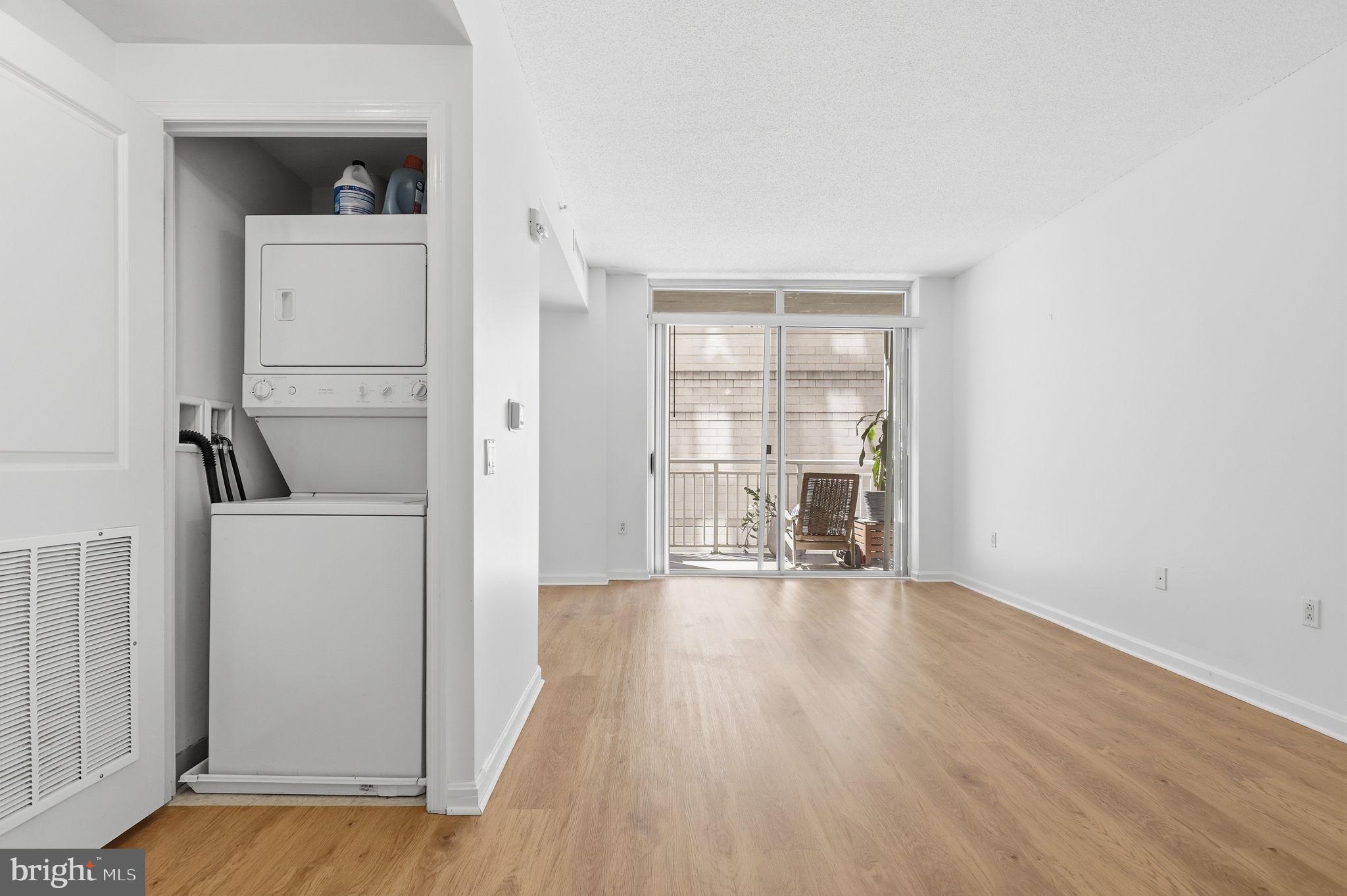DOWNTOWN SILVER SPRING - Residential