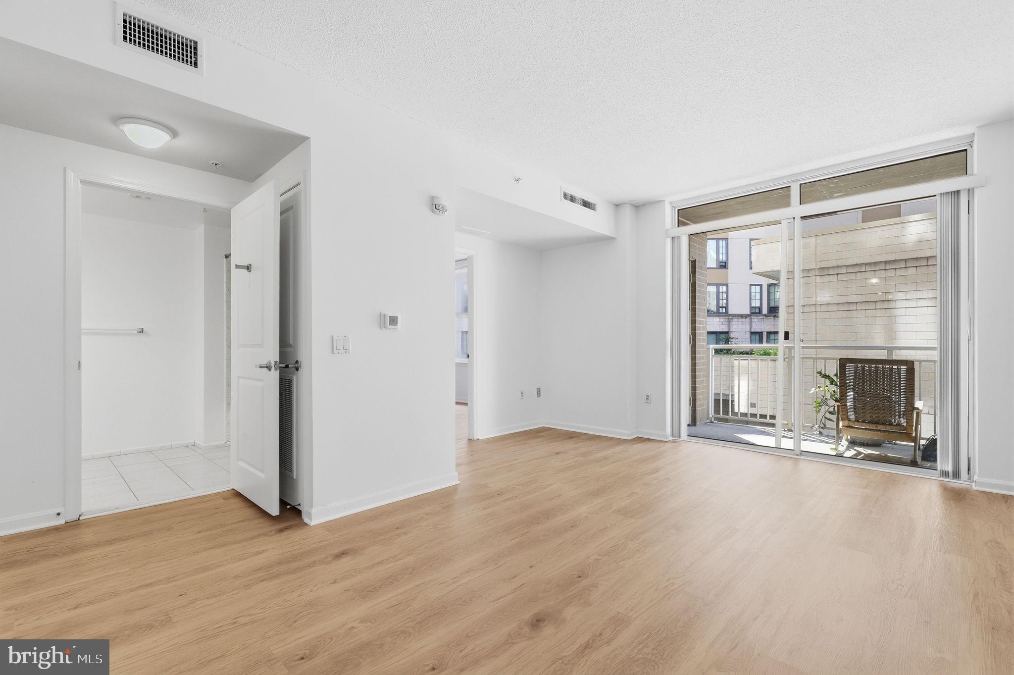 DOWNTOWN SILVER SPRING - Residential